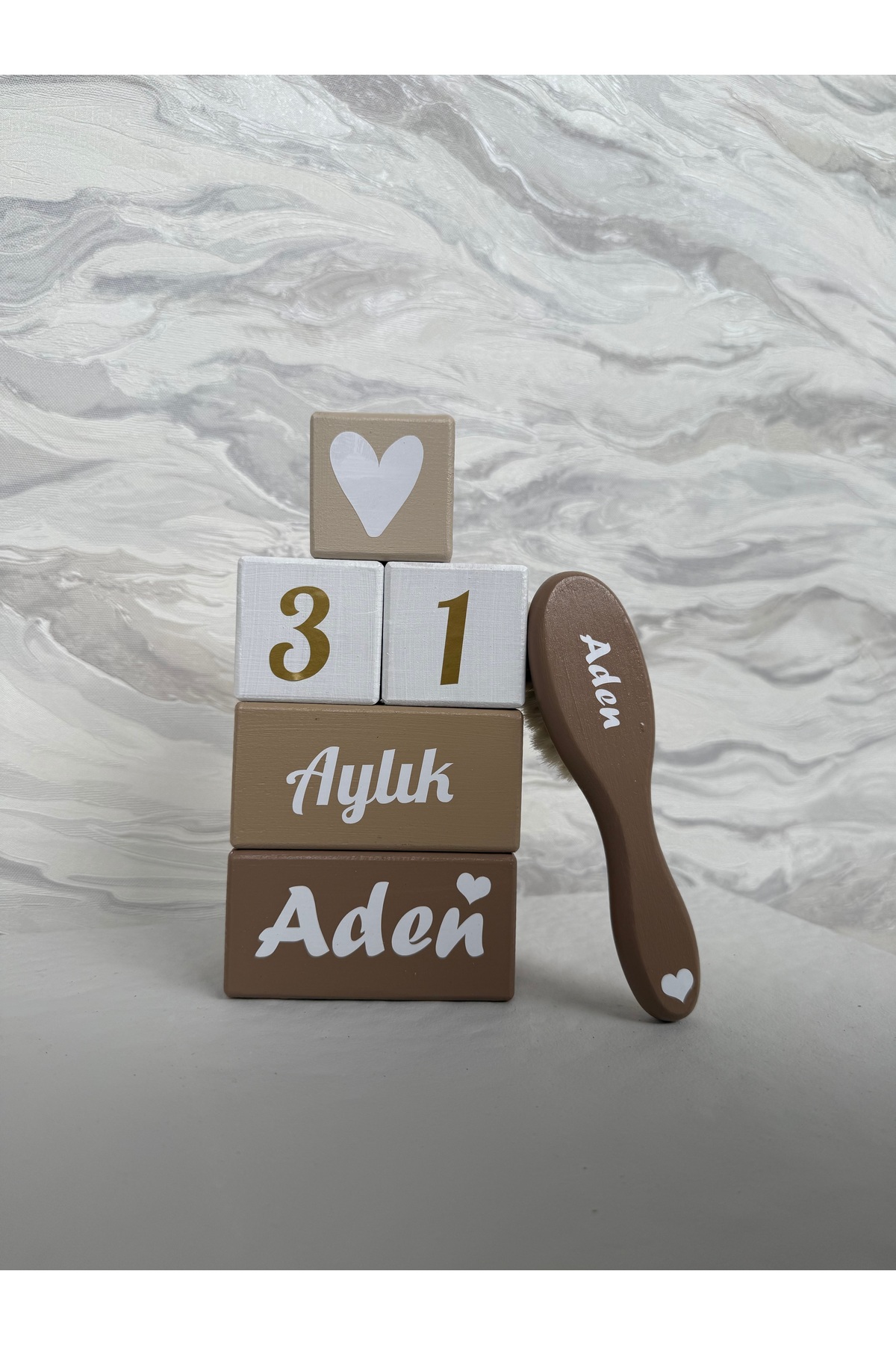 Bej tarçın anıküpü isim küpü bebek saç fırçası