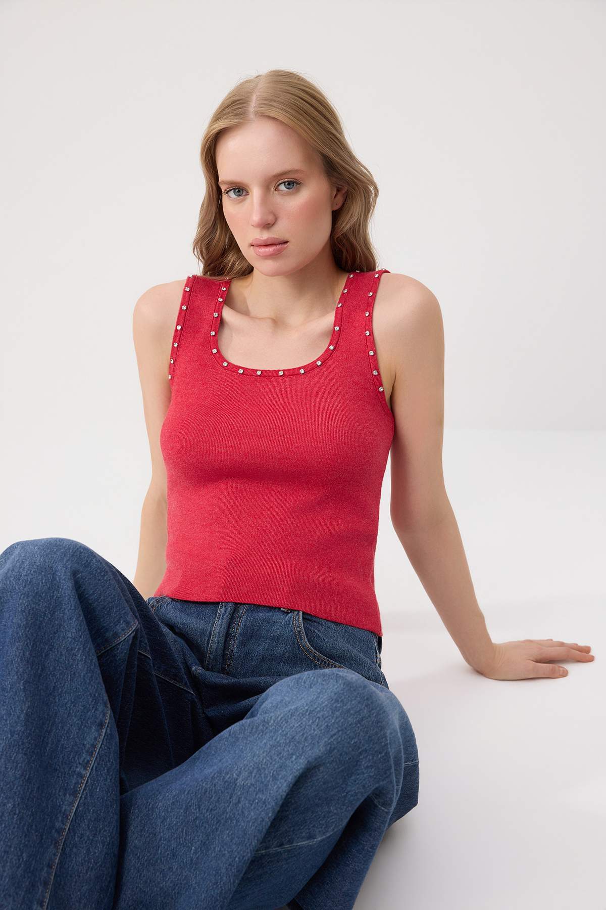 Trendyolmilla Kırmızı Premium İplik/Özel İplik Taş İşlemeli Triko Bluz TWOSS26BZ00286