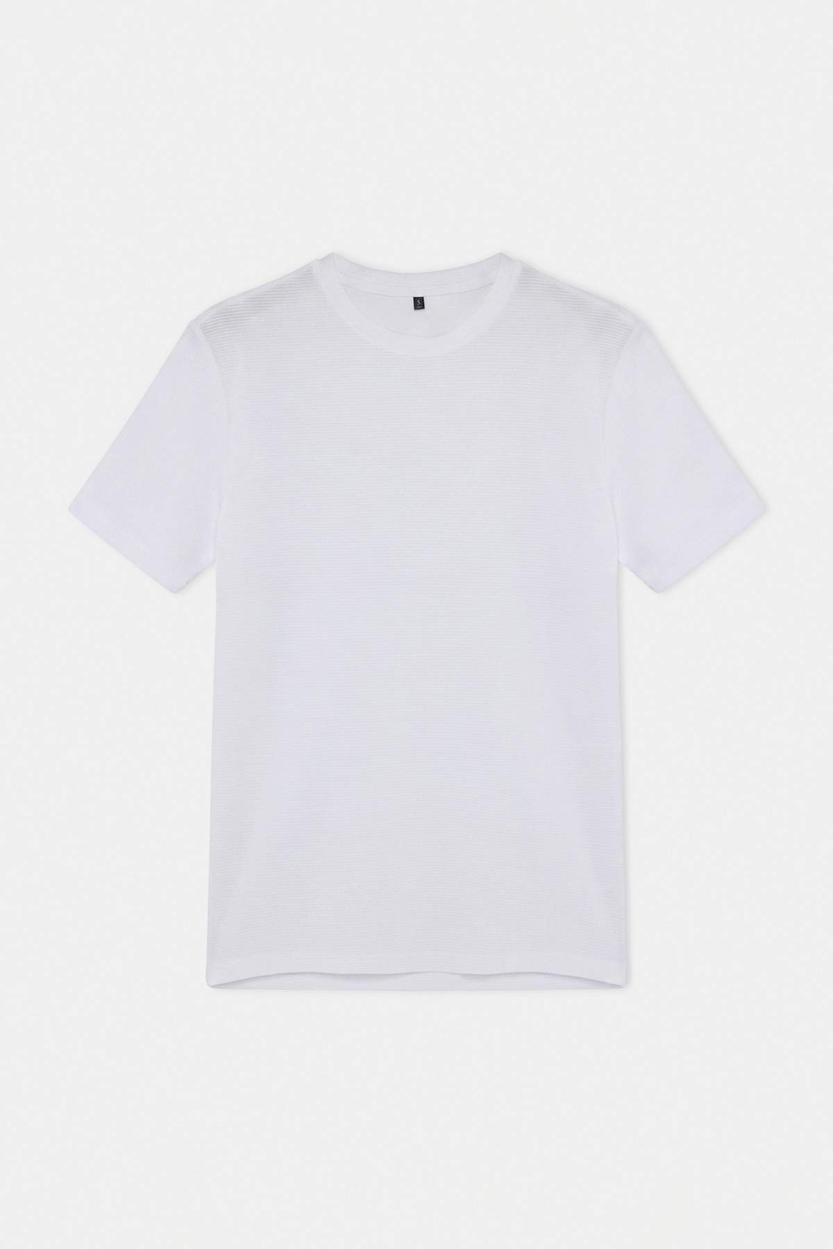 Trendyolmilla Man Beyaz Regular/Normal Kesim Dokulu T-Shirt TMNSS26TS00067