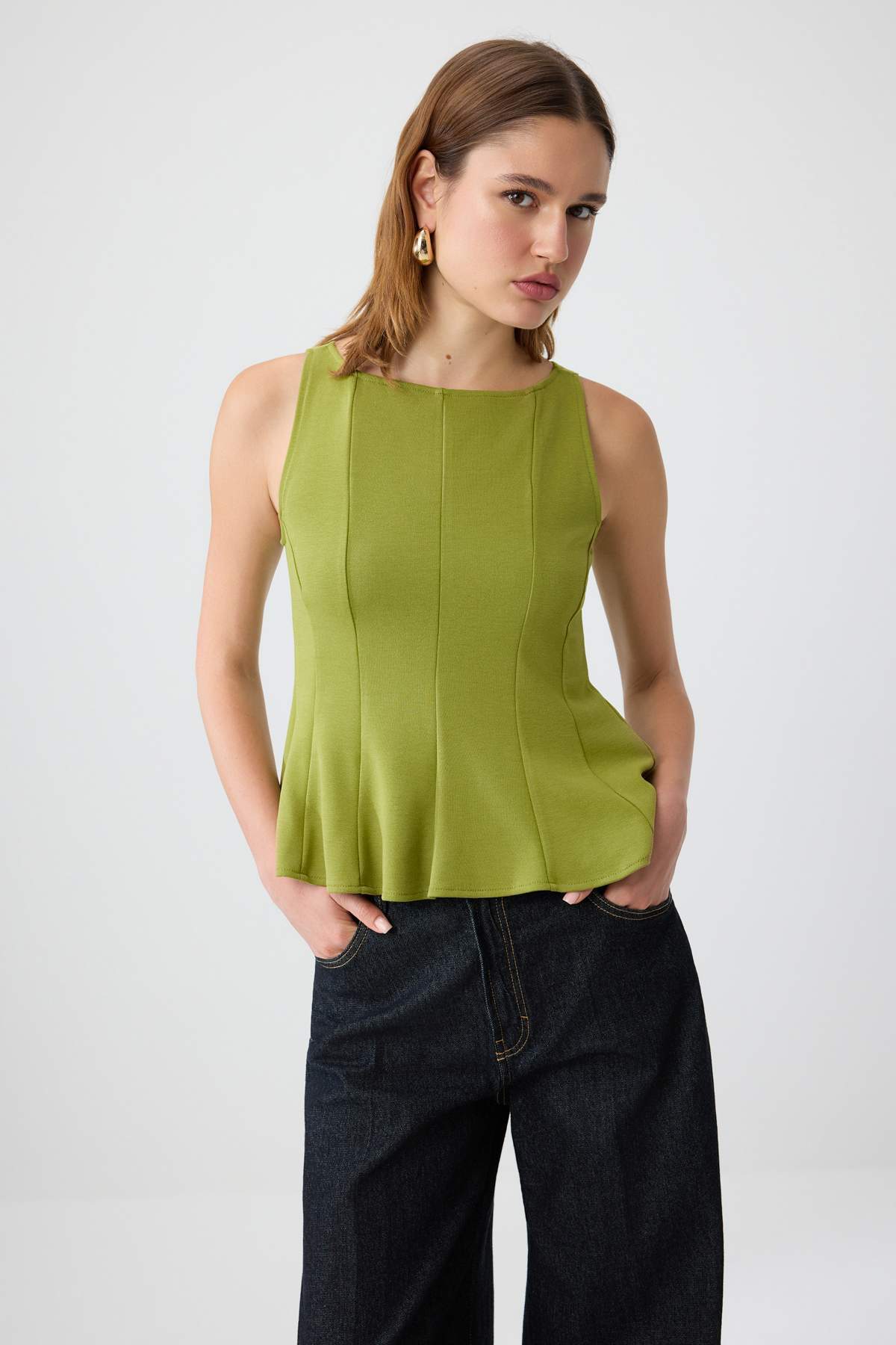 Trendyolmilla Yağ Yeşil Peplum/Belden Oturmalı Kayık Yaka Esnek Örme Bluz TWOAW26BZ00229