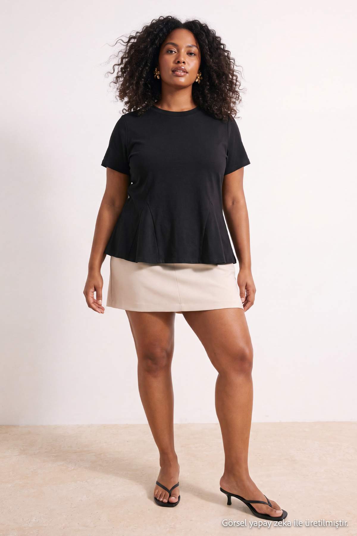 Trendyol Curve Schwarze Peplum-Bluse mit kurzen Ärmeln aus 100 % Baumwolle, g...