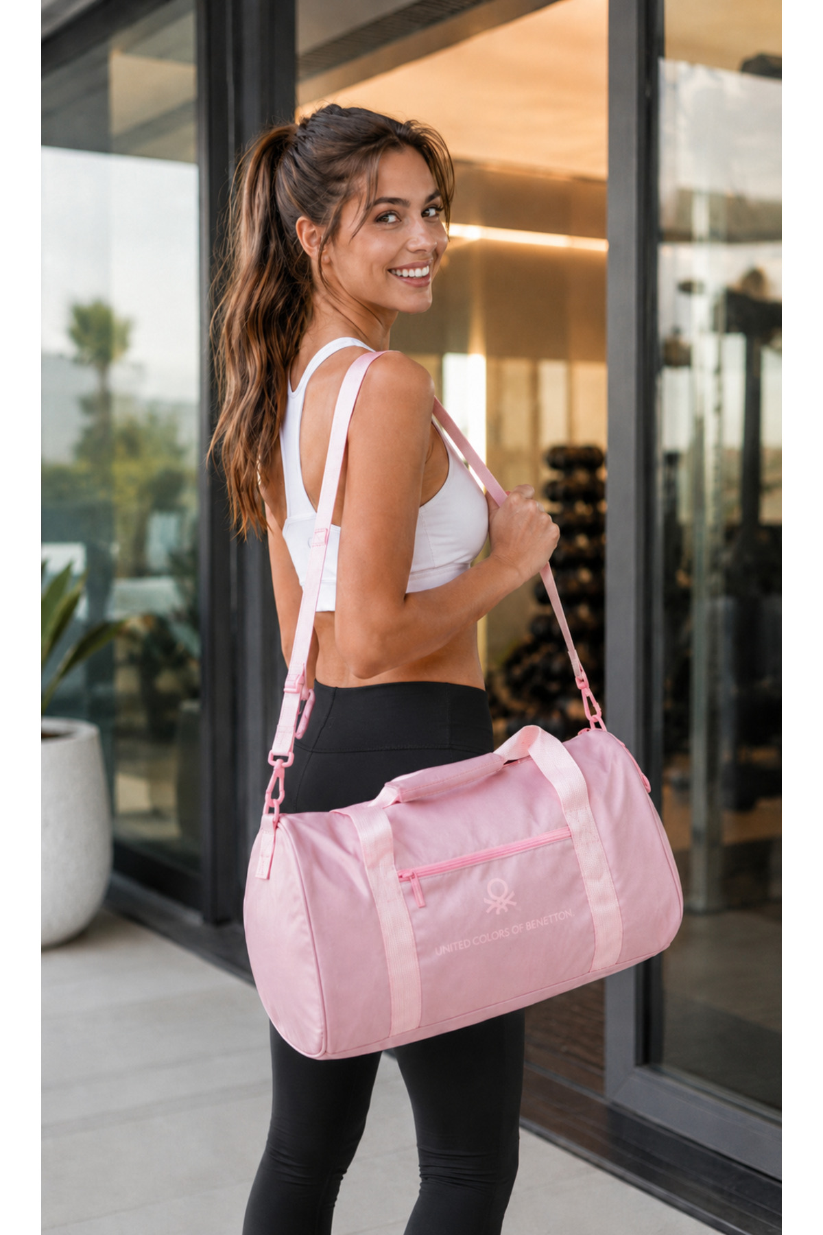 United Colors of Benetton Pembe Unisex Omuz Askılı Seyahat El Valizi Spor Çantası 21070 görsel 2
