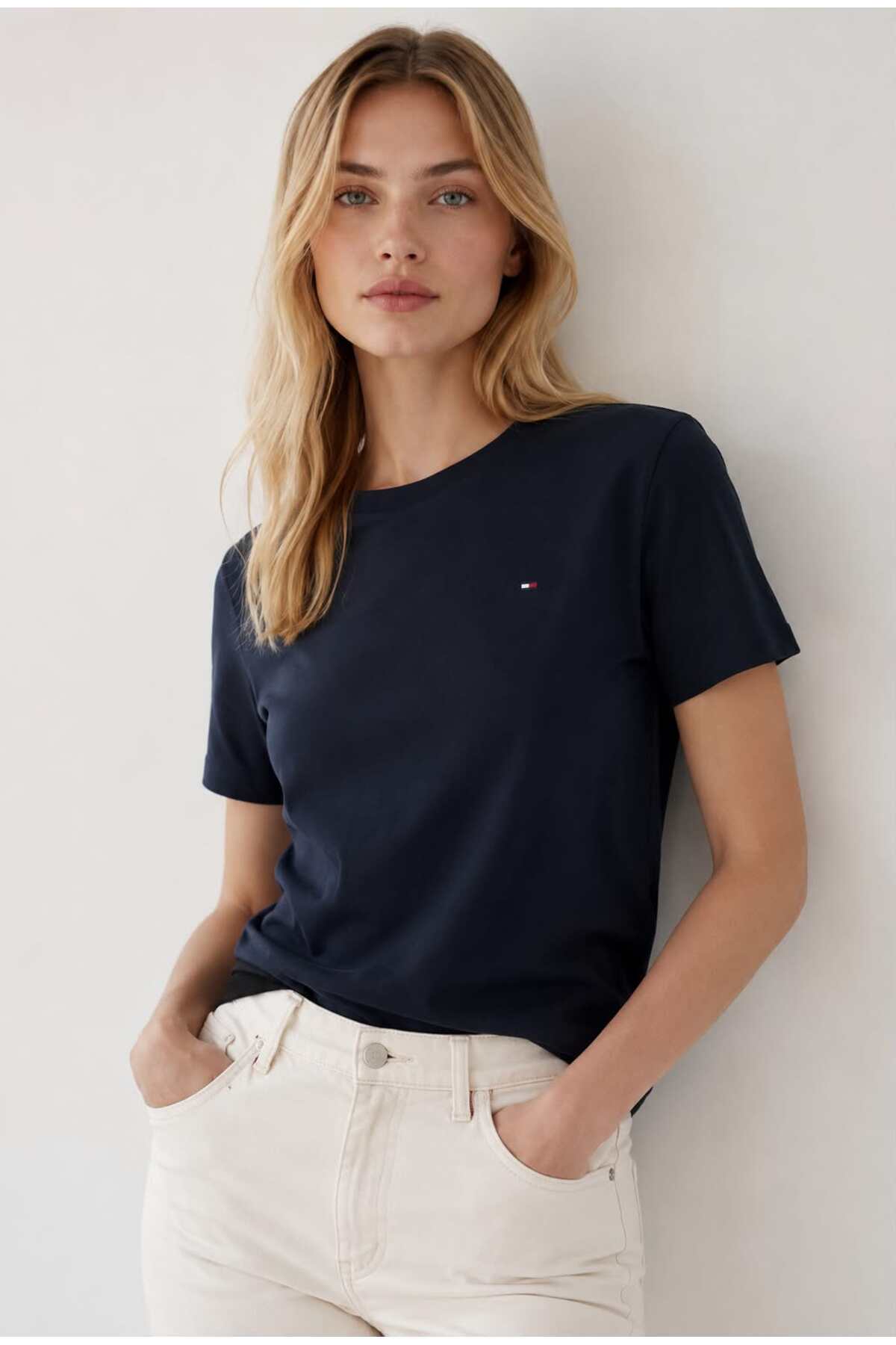 Tommy Hilfiger Modern Pamuklu Kadın T-Shirt