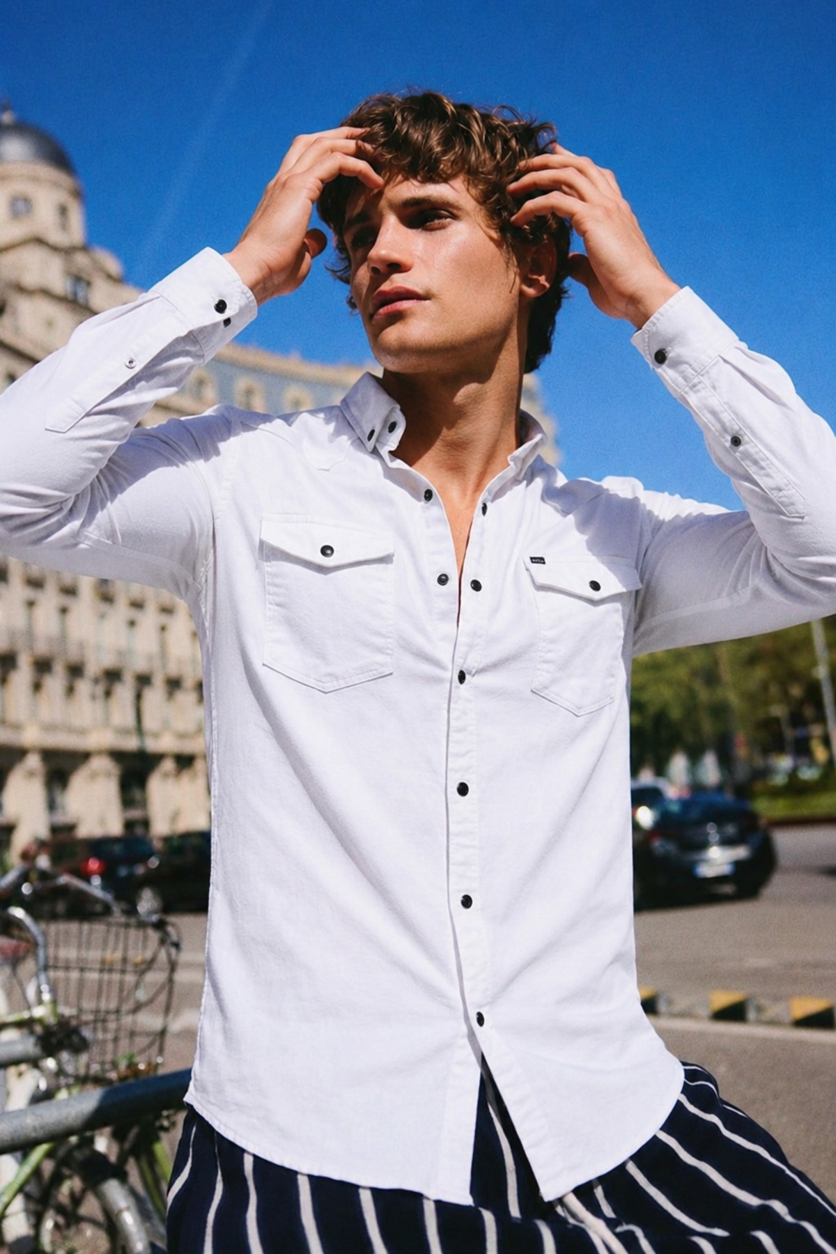 Slim Fit Çıtçıtlı Çift Cep Kot Gömlek — سفید E0203-35 — تصویر 4 از 6