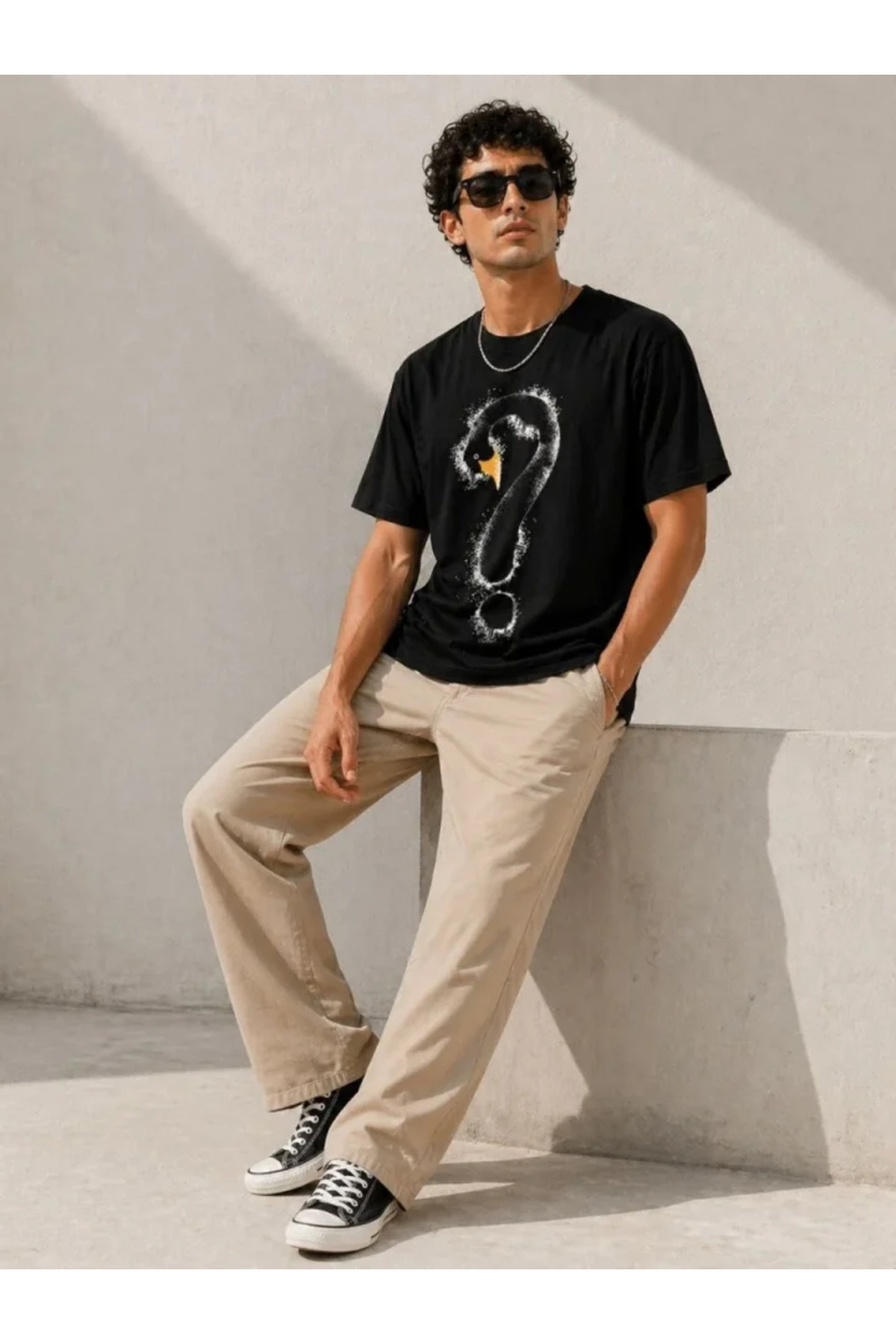 Erkek Kuğu Figürlü Soru İşareti Baskılı Tişört Kısa Kol T-Shirt - Siyah alternatif görünüm