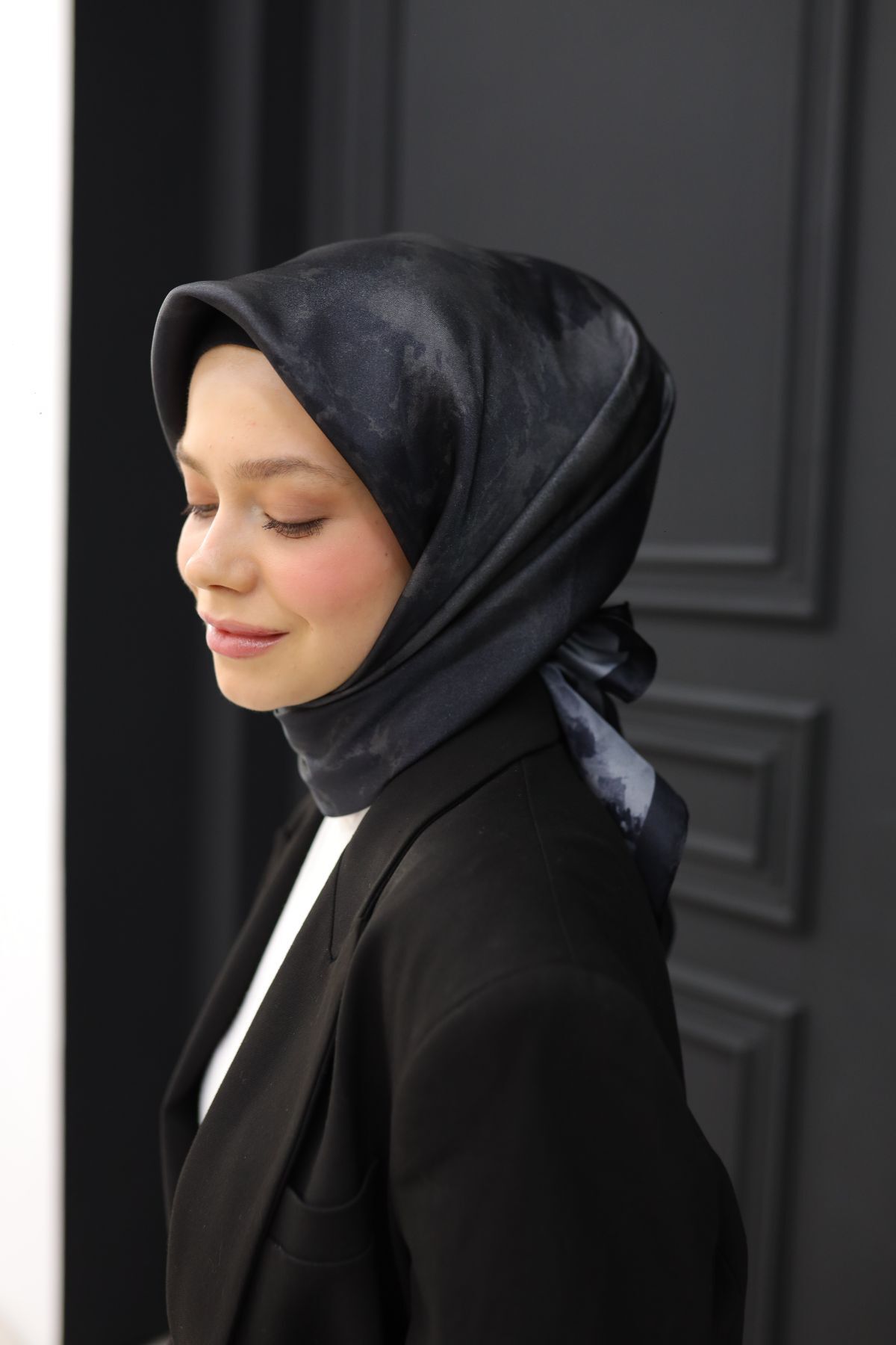 Women's Black Cloud Pattern Shiny Scarf75002-41