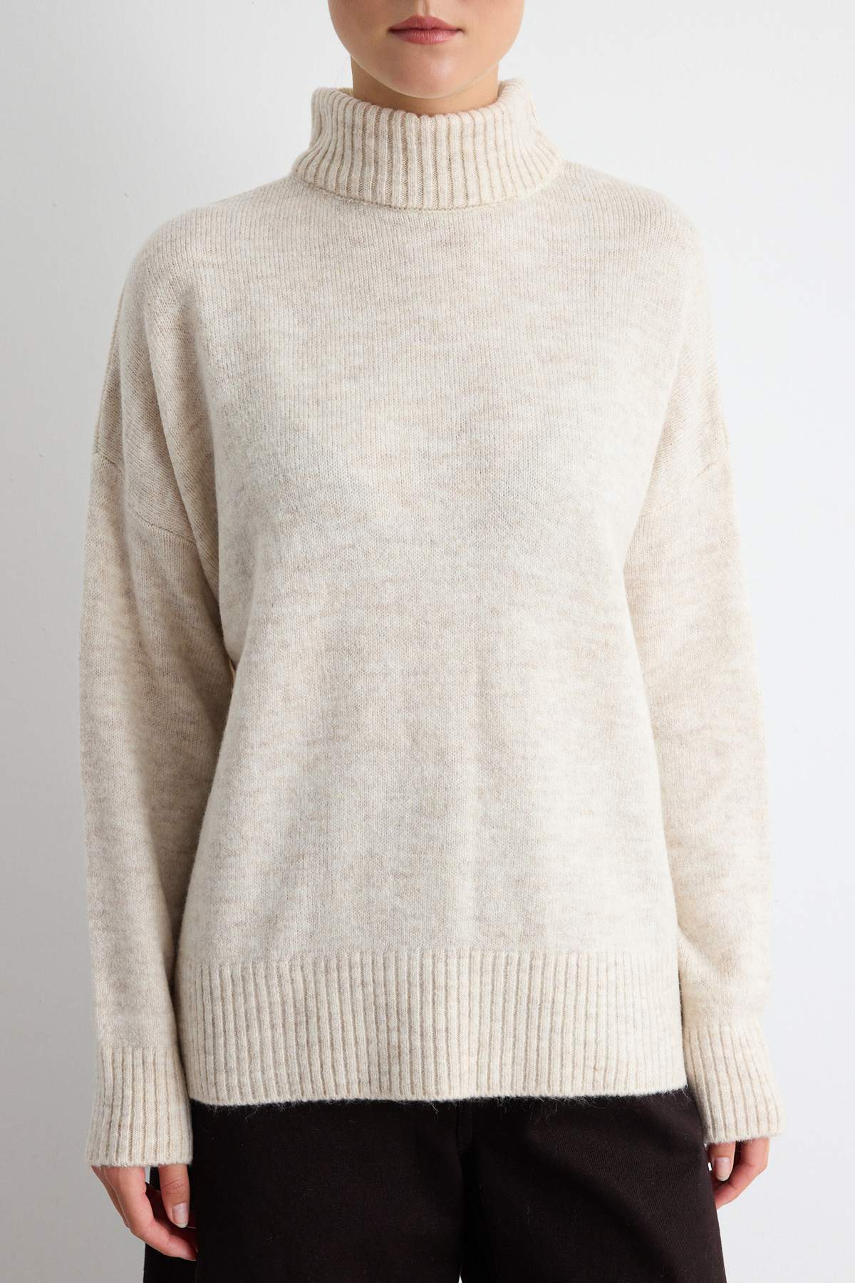 Stone Wide قصة Strickpullover mit weicher Textur TWOAW23KZ00469