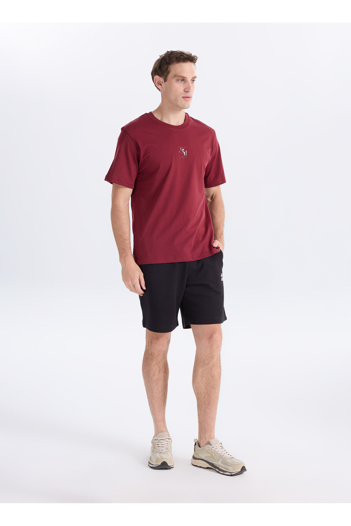 تی شرت مردانه طرح بورگوندی کد 12288374 JPRBLULOGO TEE CREW BSS26 جک اند جونز تی شرت Jack & Jones