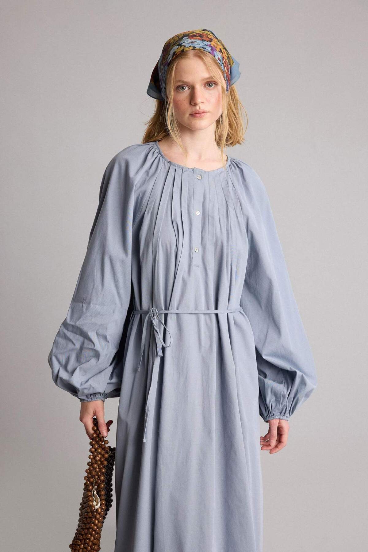 DeFacto %100 Pamuk Manuka x Regular Fit Bisiklet Yaka Poplin Uzun Kollu Maxi Elbise H5577AX26SM görsel 4