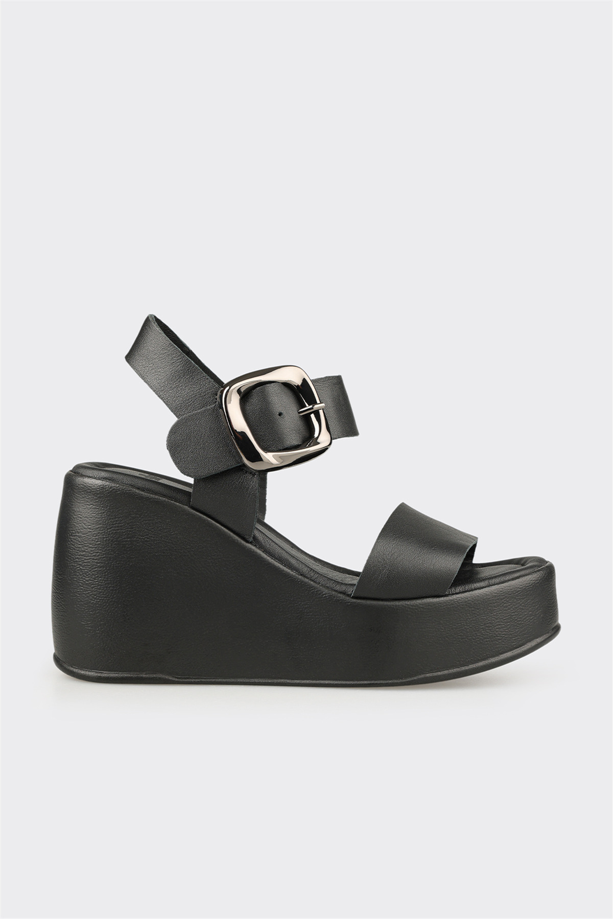 Elle Shoes Siyah Deri Kadın Dolgu Topuk Sandalet