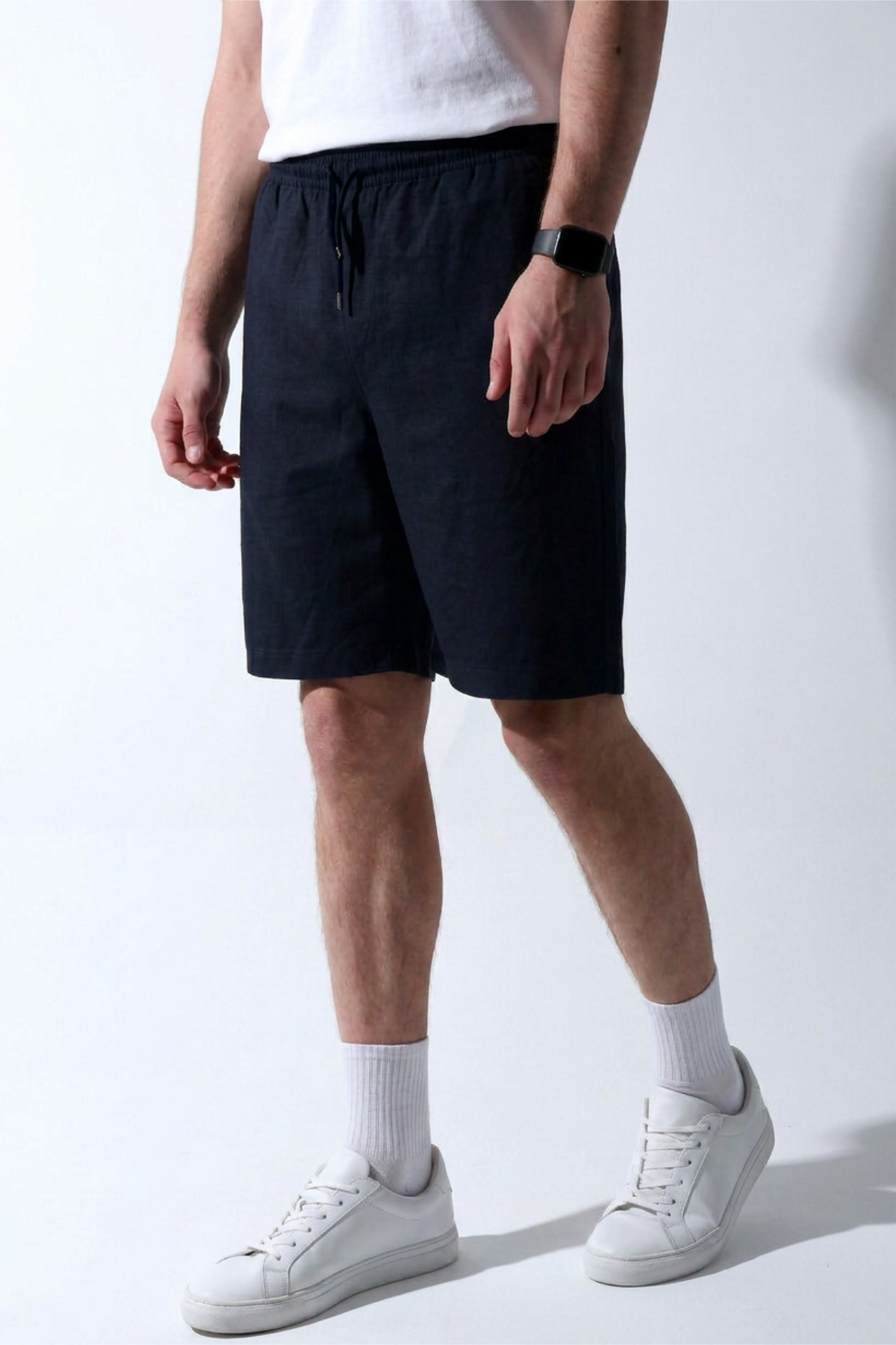 Men's Black Parachute Fabric Ultra Light Elastic Waist Zipper Back Pocket Shorts Bermuda