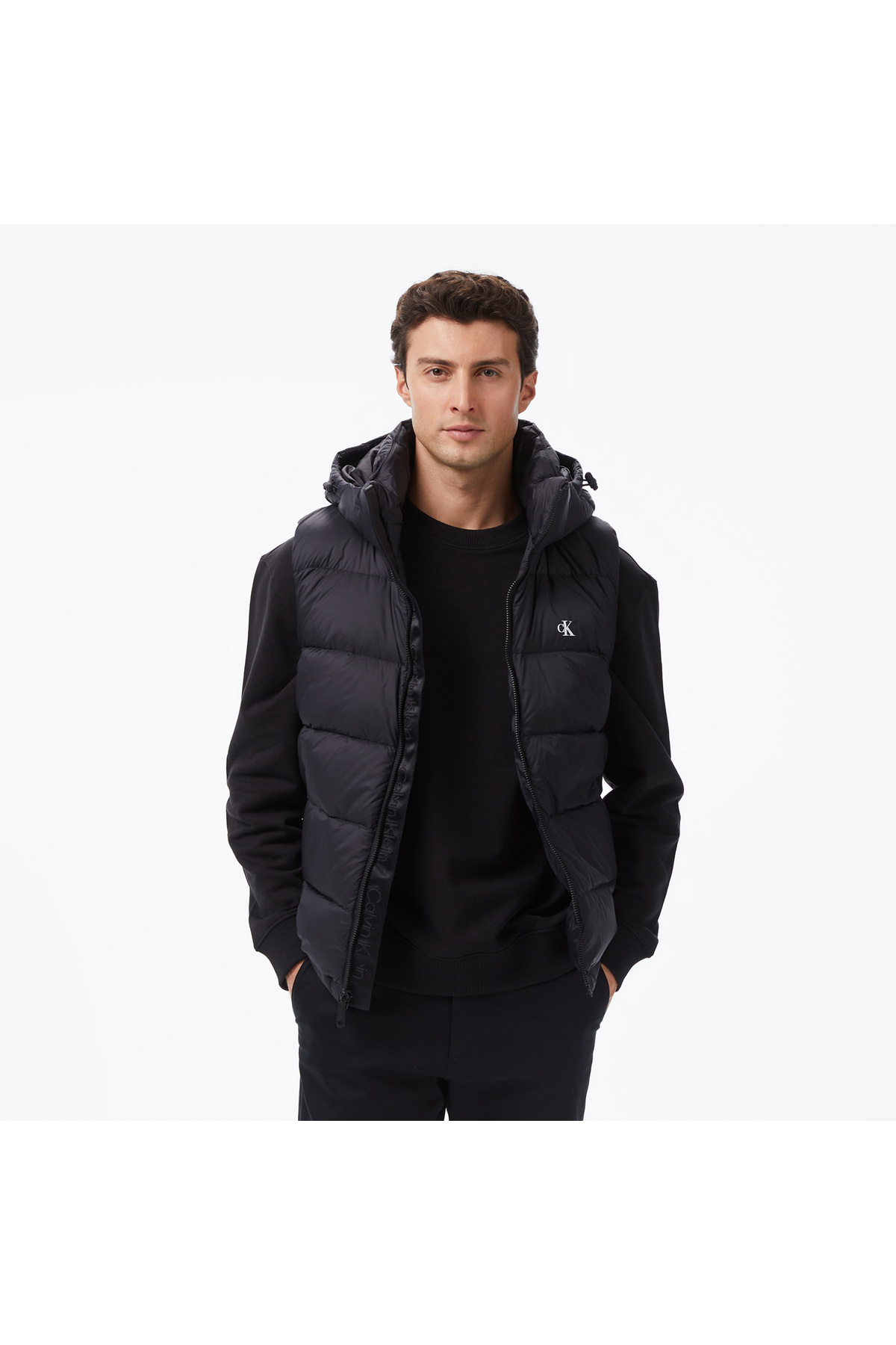 Calvin Klein Erkek Kapşonlu Yaka Fermuar Kapama Kolsuz Kapitoneli Cep Detay Siyah Yelek LV04RD531G-UB1