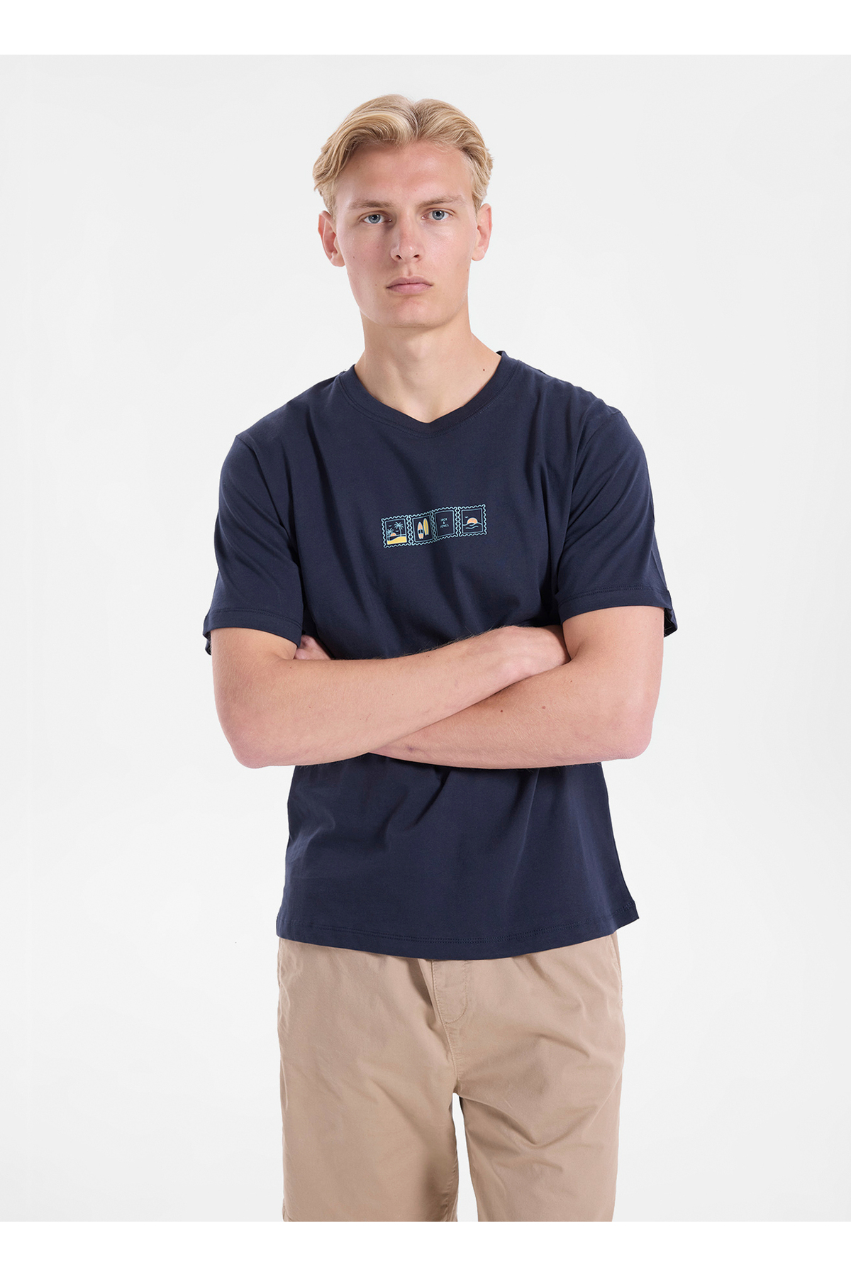 تی‌شرت مردانه طرح دریا مدل JORSCENE TEE SS CREW BSS26 - کد 12306234 جک اند جونز تی شرت Jack & Jones