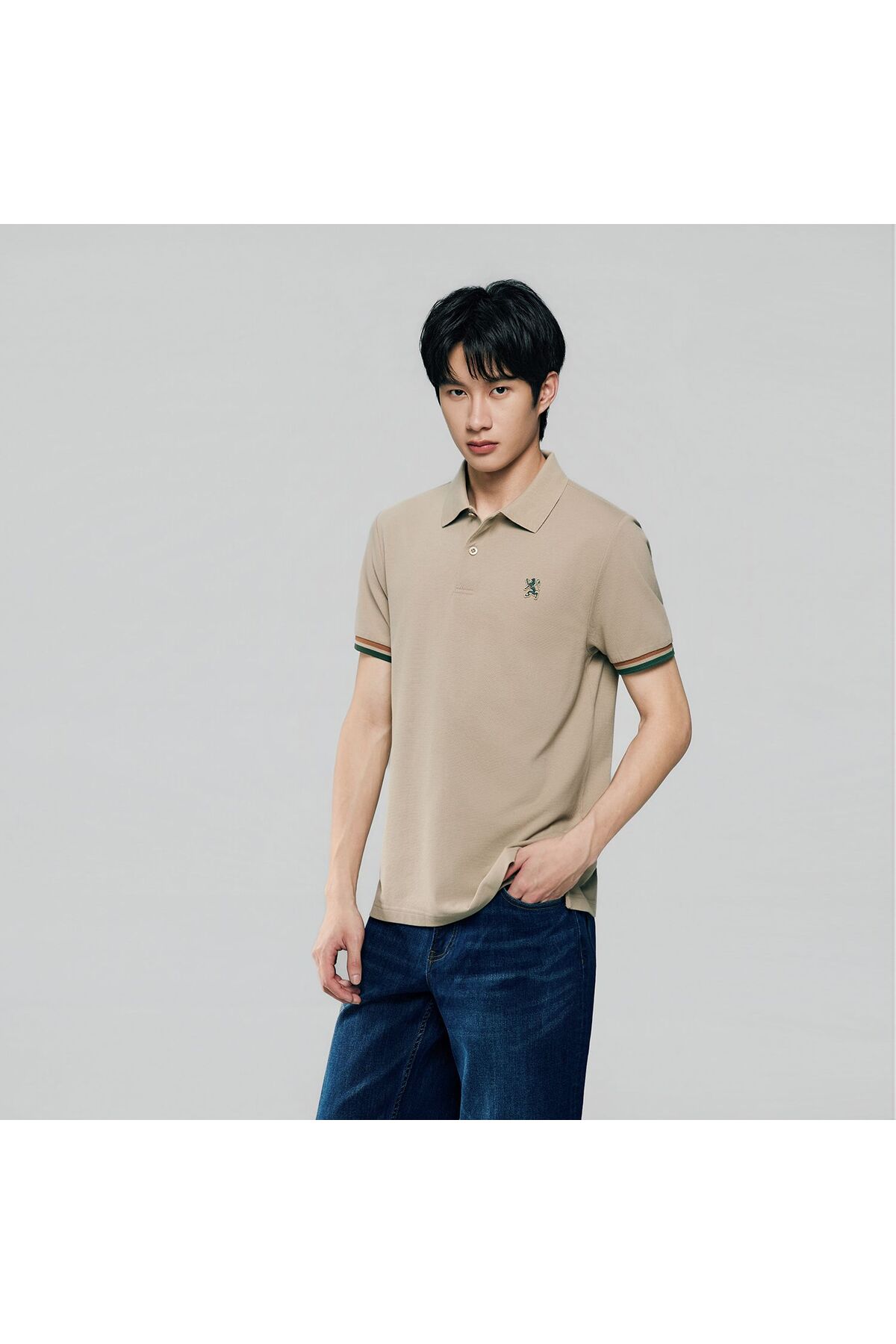 Giordano Men’s Cotton Slim Performance Polo with Small Lion Embroidery