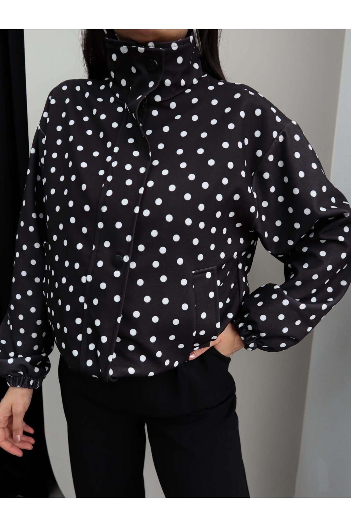 Moderk Oversize Puantiyeli Ceket Yağmurluk görsel 3
