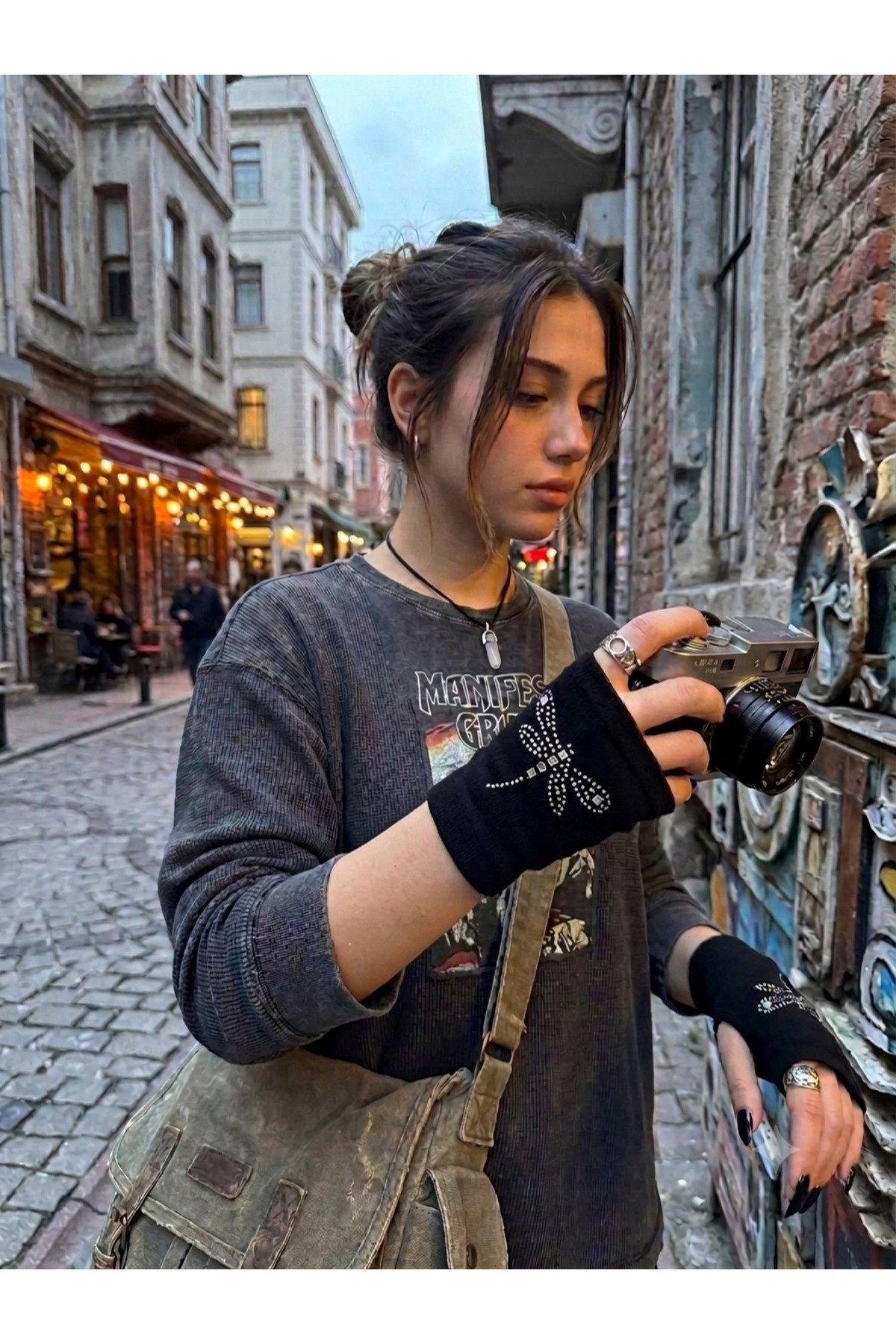 EymenSocks Kadın Siyah Taşlı Parmaksız Eldiven Y2K Gothic Kesik Parmak Örme Eldiven görsel 2