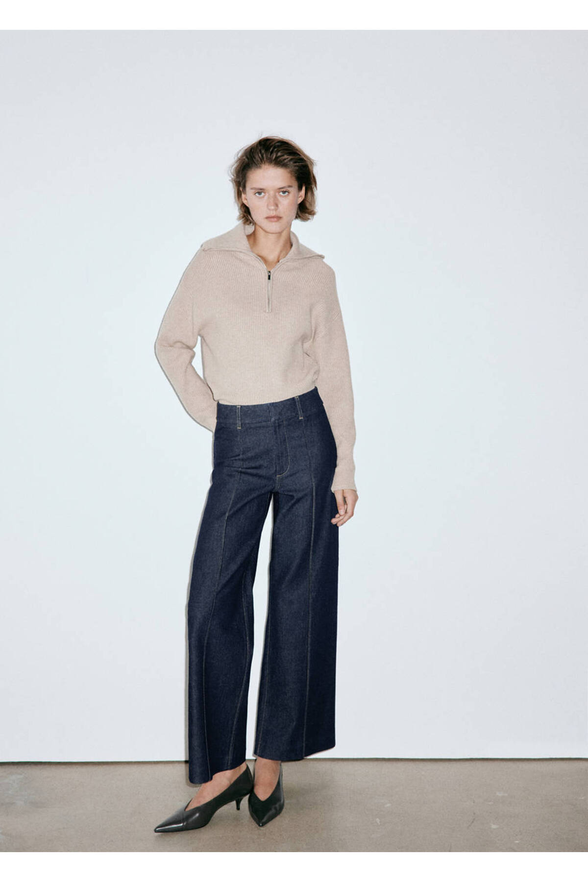 MANGO Woman Yüksek belli dikişli wideleg jean pantolon görsel 2
