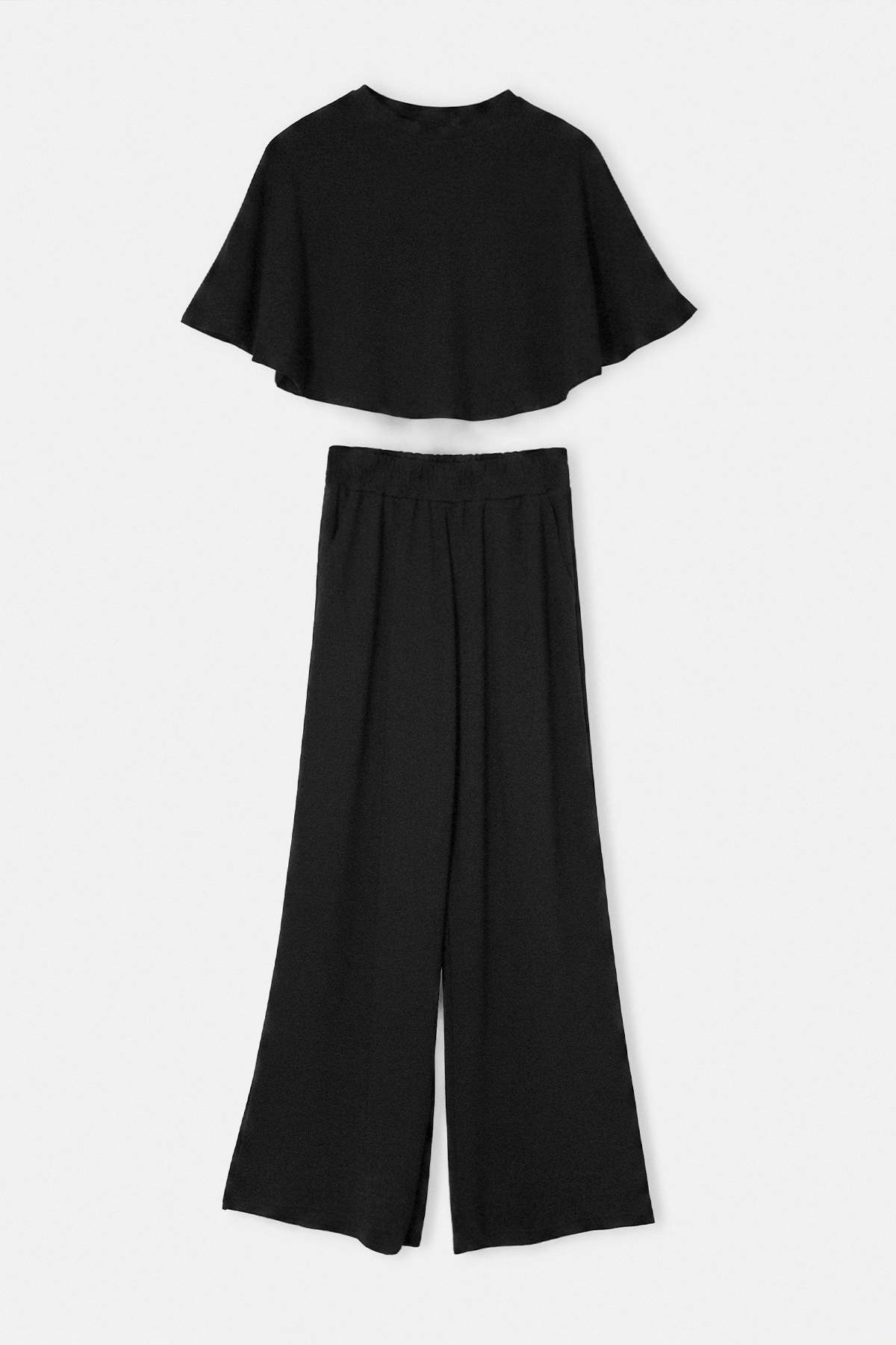 Drop by Trendyolmilla Bisiklet Yaka Pelerin Üst Beli Lastikli Pantolon İkili Takım TDRSS26AU00083