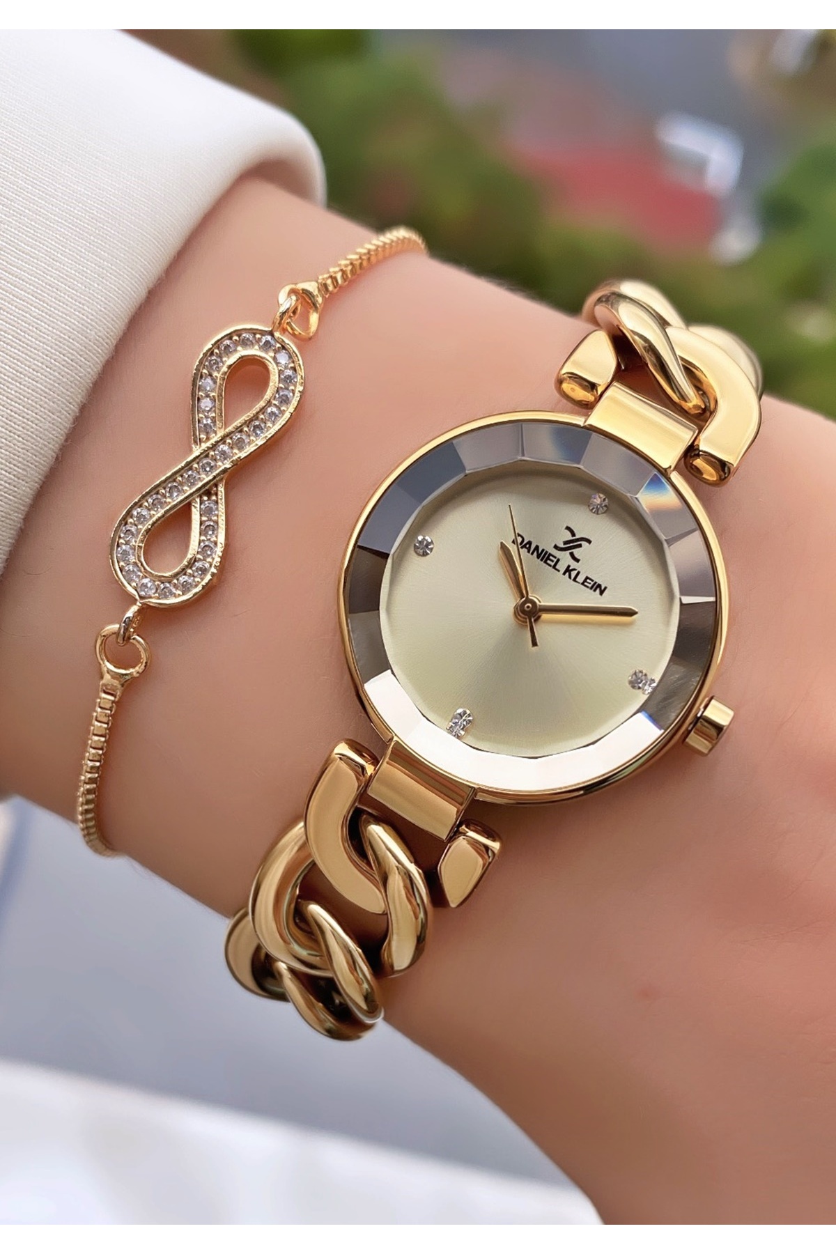 Original - Bridal Engagement Model - Zircon Gemstone - Gold Steel Band - Women's Wrist Watch - 3 ATM Waterproof - Special Boxed