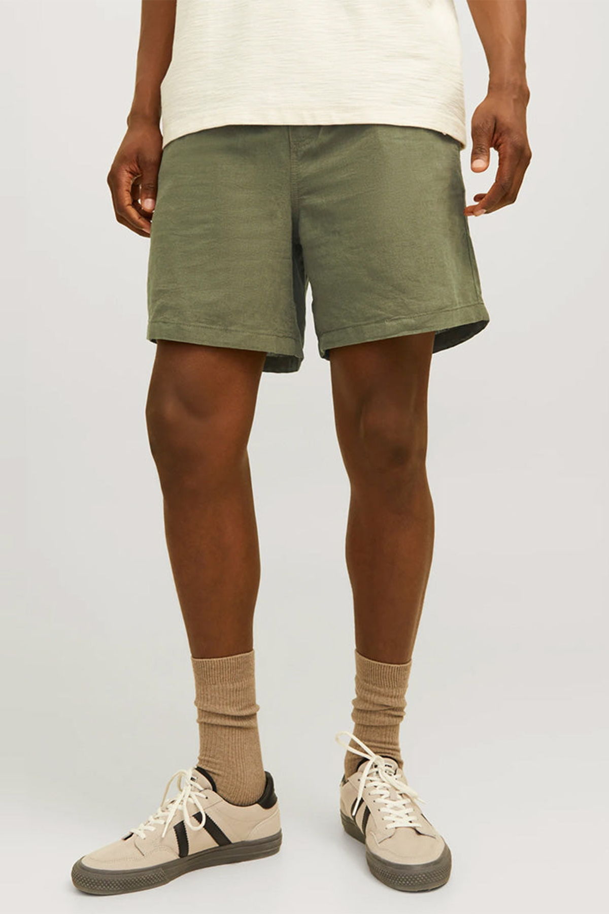 شلوارک مردانه کتانی خاکی برش‌دار نازک - 12248629 جک اند جونز شلوارک برمودا Jack & Jones