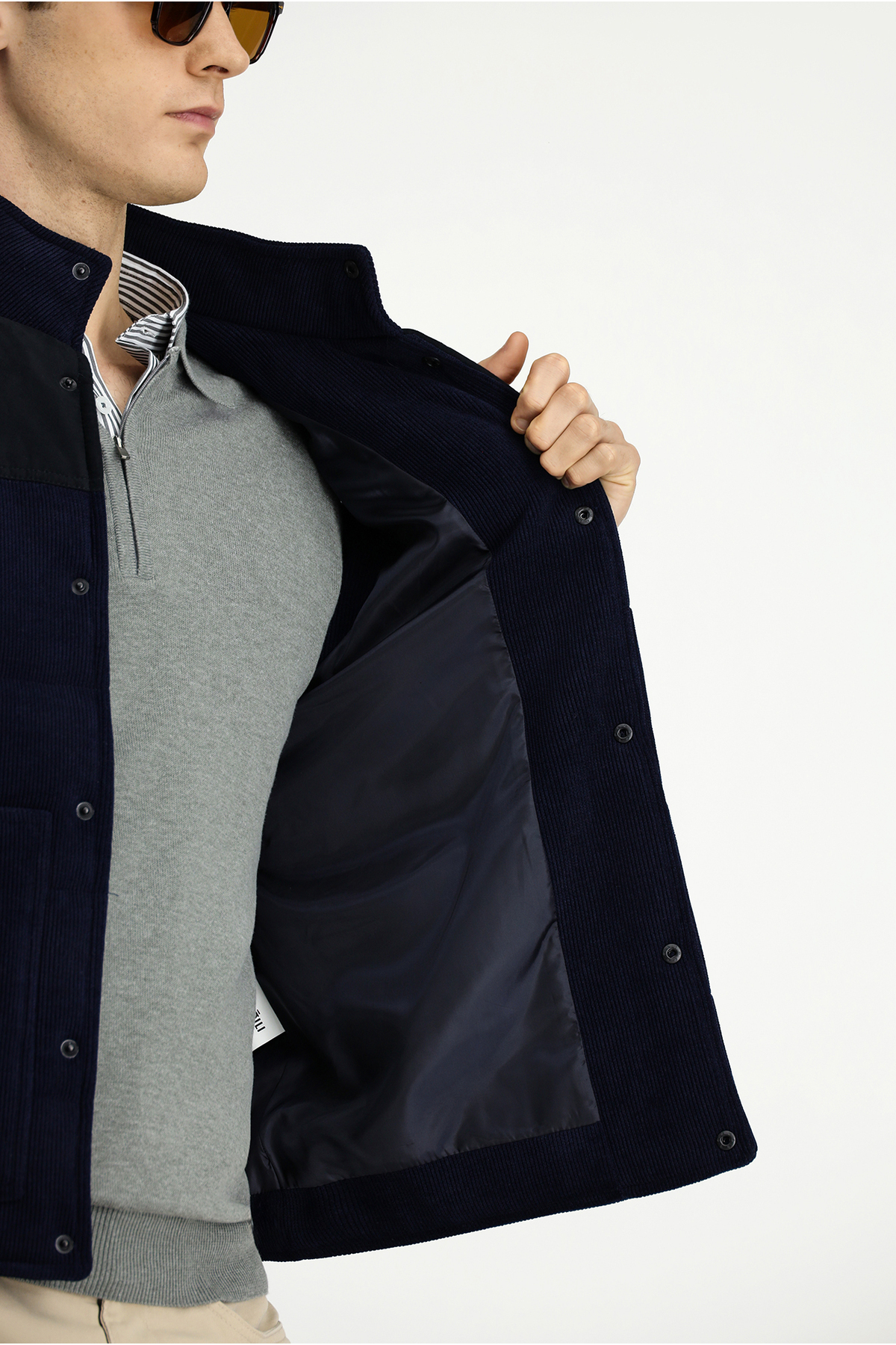 Kiğılı Regular Fit Düz Bonded Yelek görsel 4