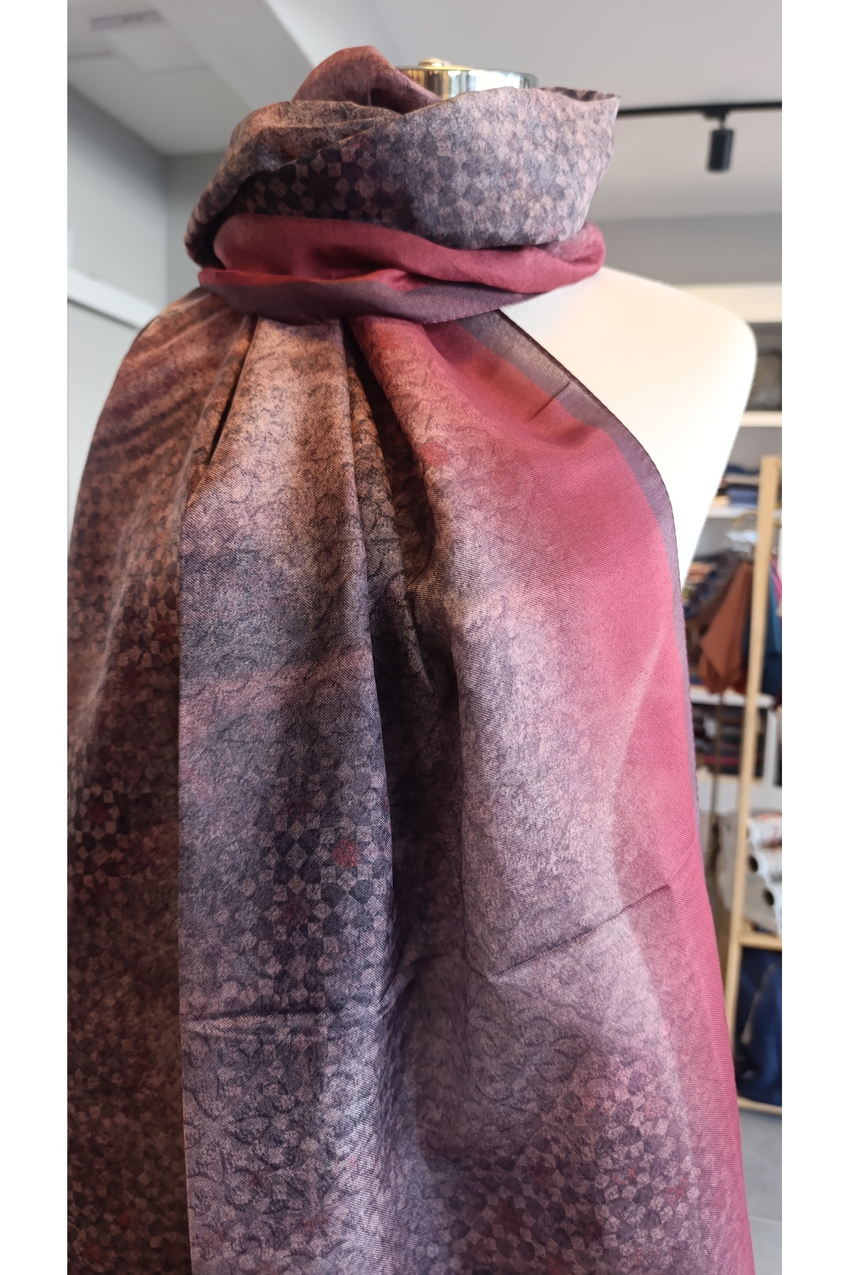 LA BOUTIQUE ÖZEL SERİ ŞAL