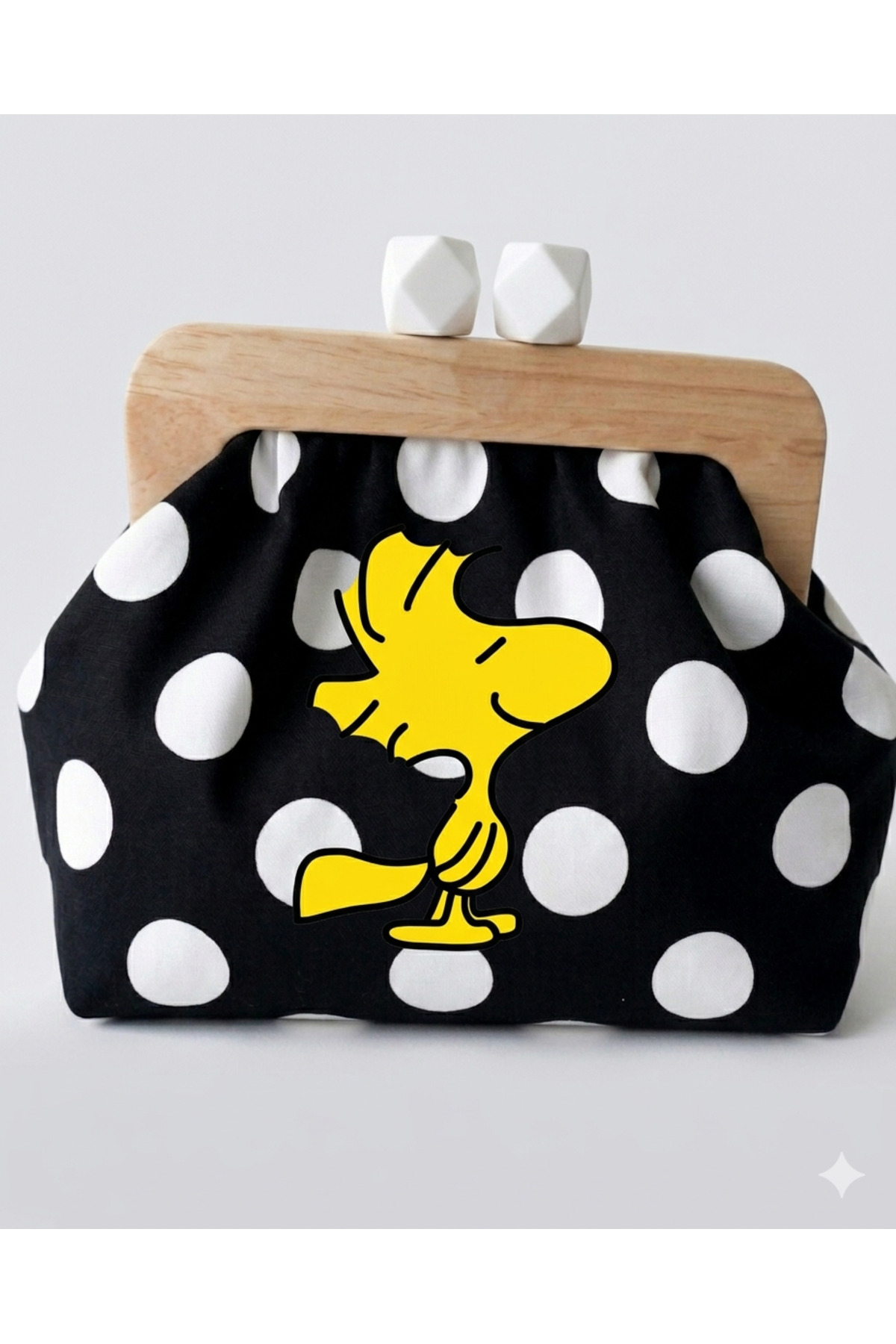 handedizayn Siyah Beyaz Puantiyeli Snoopy Ahşap Burslu Zincir Askılı Clutch Omuz Çantası
