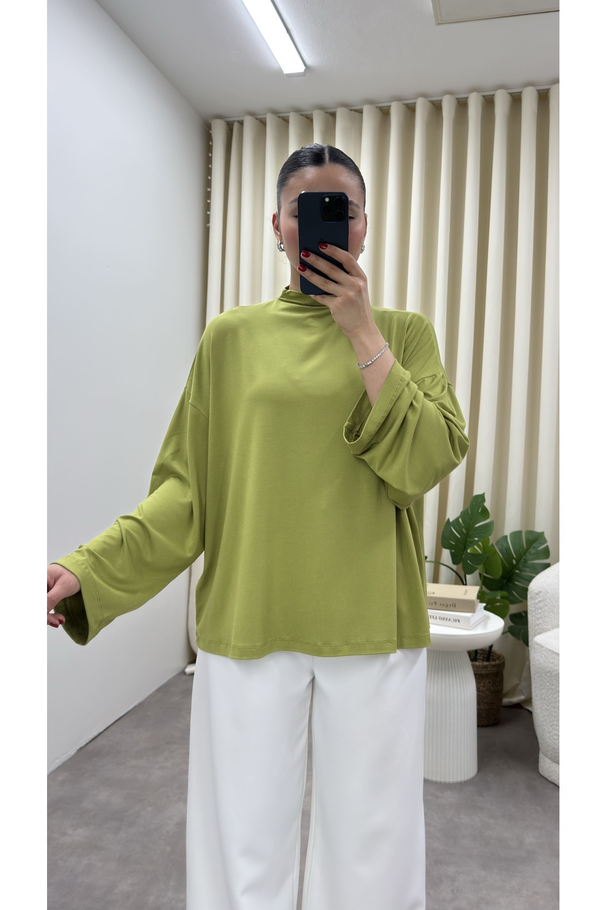 YOUR NAME Dik Yaka Oversize Dökümlü Bluz görsel 4