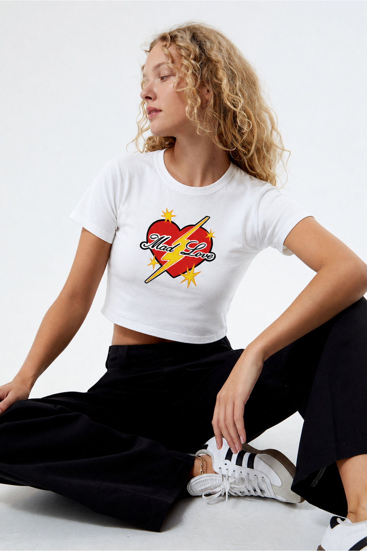 EAZY Women's White Slogan Printed Crop T-Shirt Crew Neck Short Sleeve Cotton Crop Top