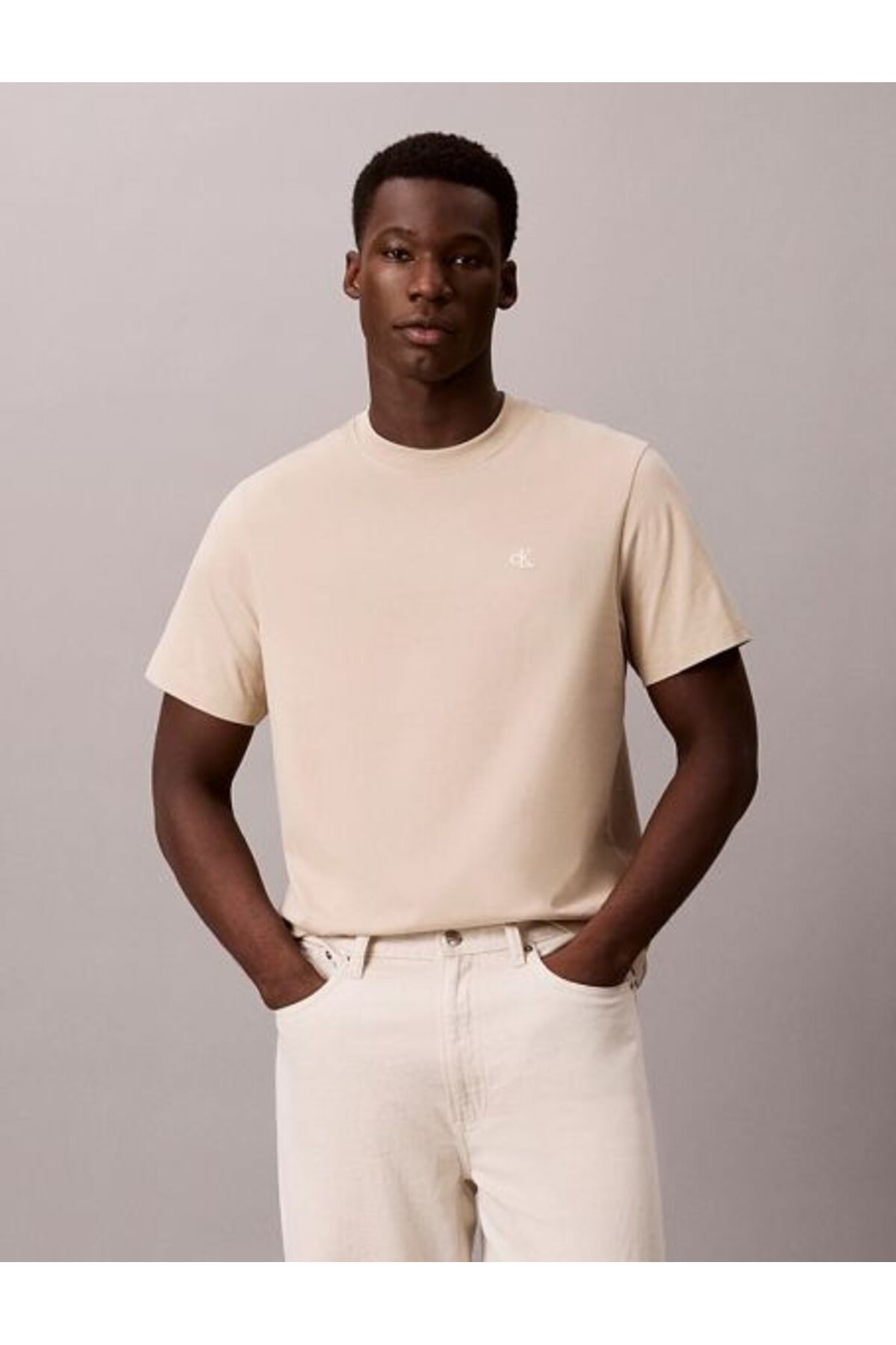 تیشرتمردانهCalvin Kleinبژ