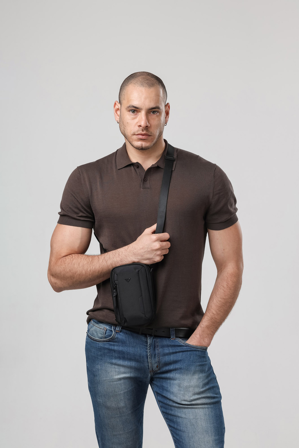 ÇÇS 31685 Askılı Çanta STD SİYAH