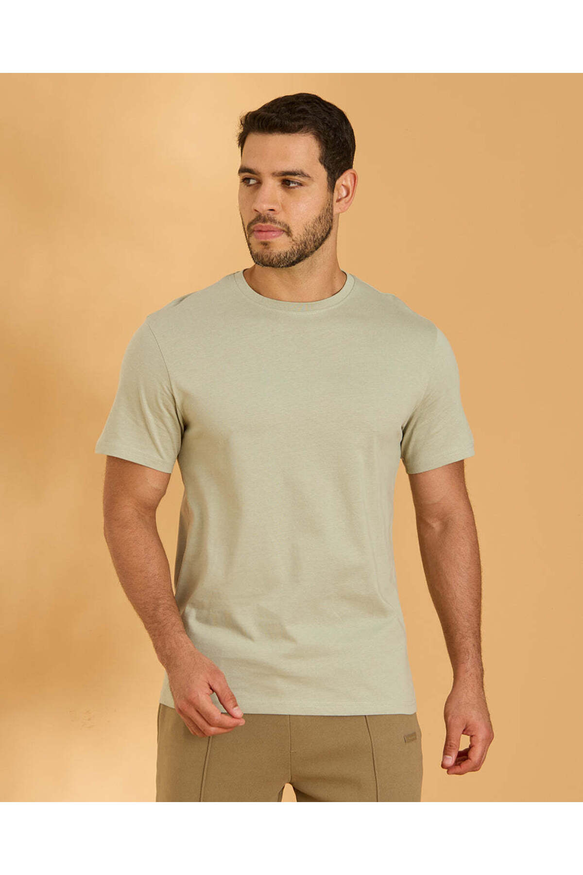 REDTAG Men Olive Plain T-Shirt