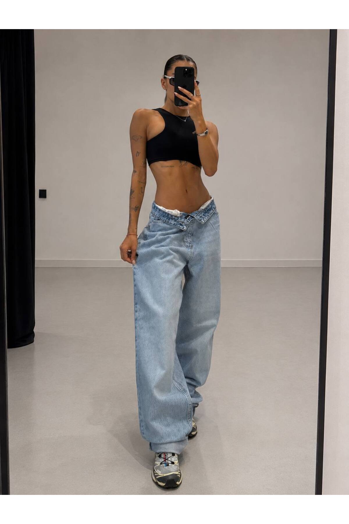 DENİKK TREND ÖZEL TASARIM WİDE LEG BELDEN AYARLAMALI DENİM JEAN KOT PANTOLON-Trendy Wide-Leg Denim Jeans with Adjustable Waist, Exclusive Design görsel 4