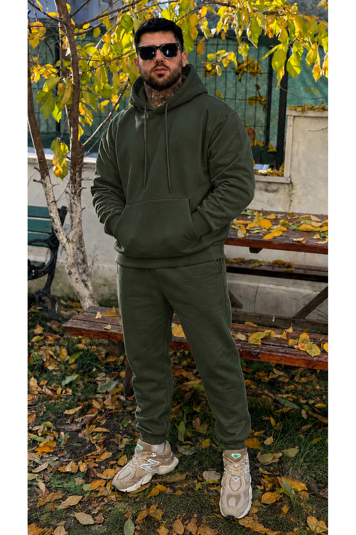 Erkek Kapşonlu 3 İplik Şardonlu Salaş Bol Hoodie Eşofman Takımı — خاکی Mstf6027-1 — تصویر 3 از 4