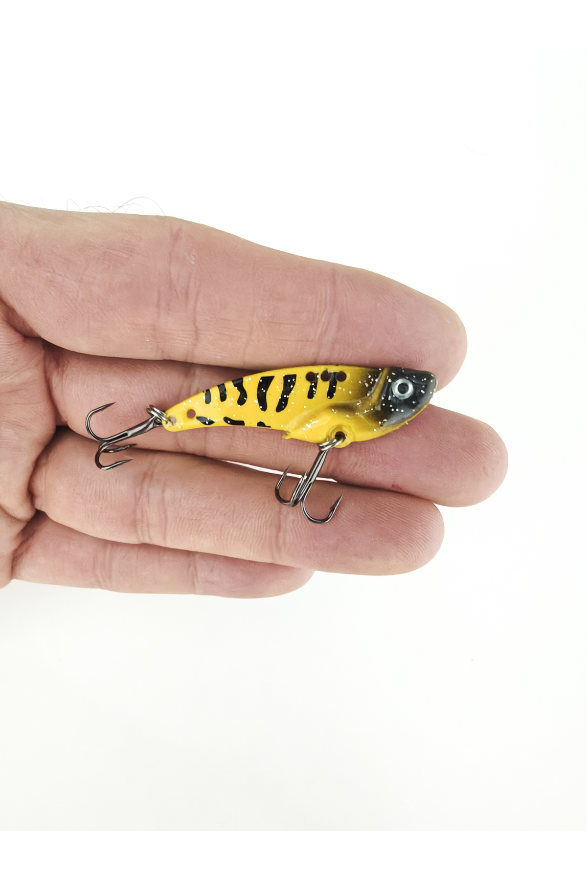 Vibrasyon yem , alabalık , levrek , turna , kasna , vs. balıklar için(4,5cm 8 gram)