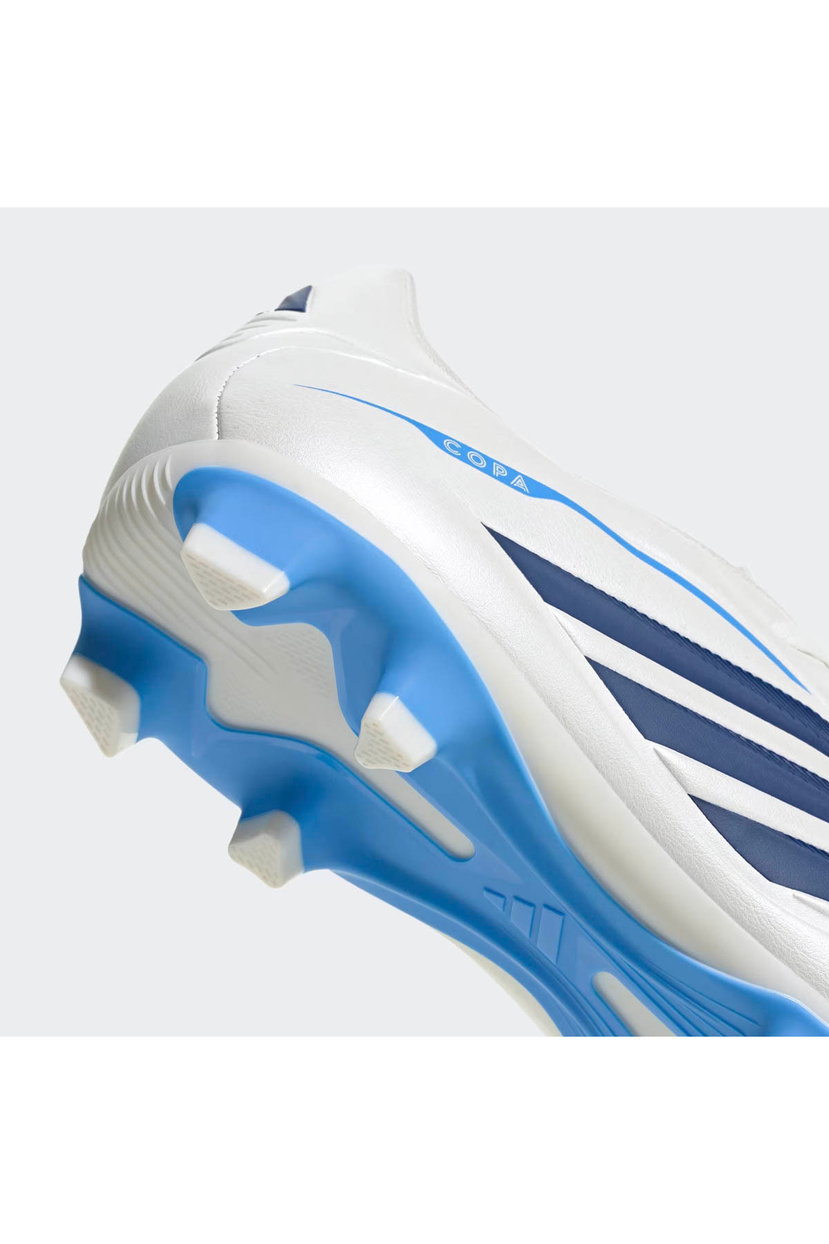 adidas COPA PURE IV CLUB FG/MG Beyaz Erkek Krampon KI3104 görsel 3