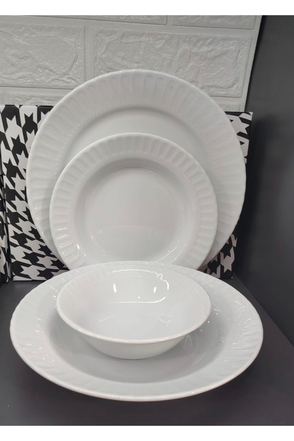 Güral PORSELEN SADE 24 PARÇA 6 KİŞİLİK YEMEK TAKIMI