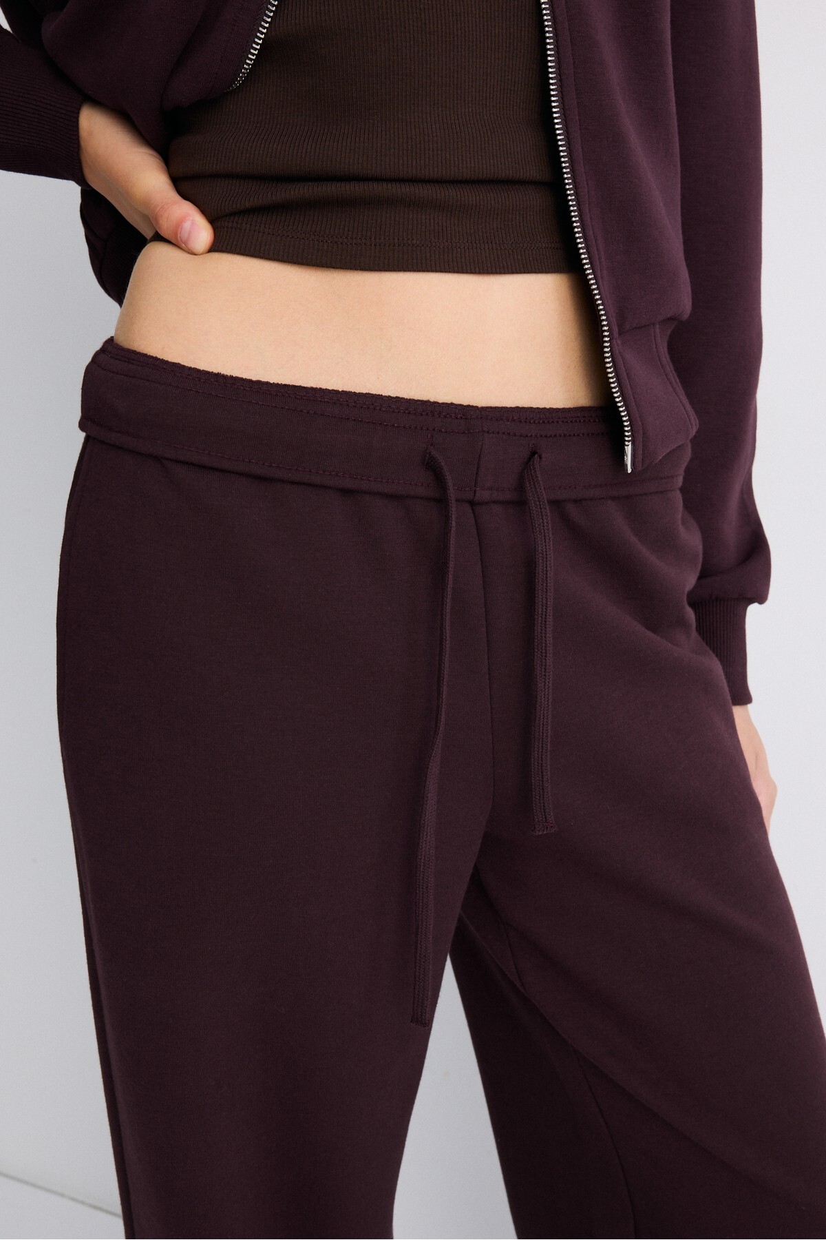 Stradivarius Geniş paça jogger pantolon görsel 4