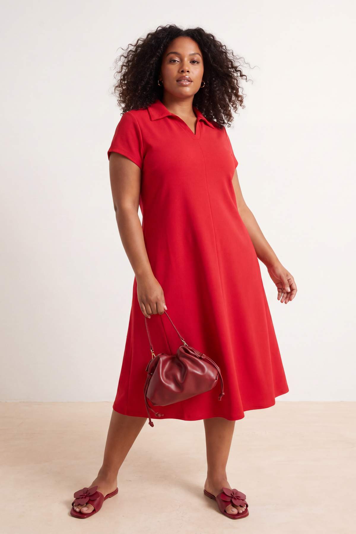 Trendyol Curve Rotes, elastisches, gestricktes Midi-Kleid aus Baumwolle mit P...