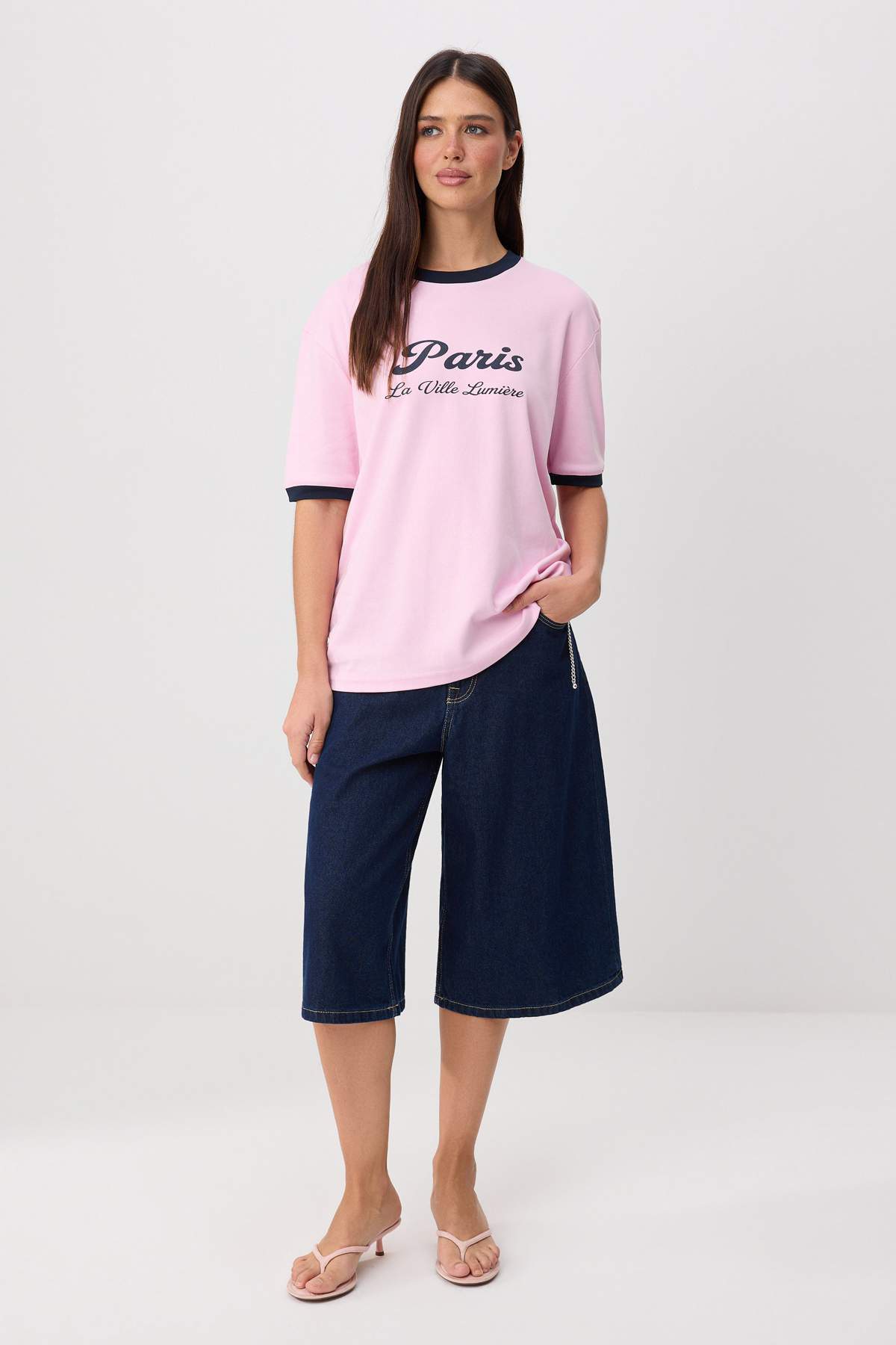Trendyolmilla Pembe Slogan Oversize/Geniş Kalıp Düşük Kol Kısa Kollu %100 Pamuk Örme T-Shirt TWOSS26TS00193