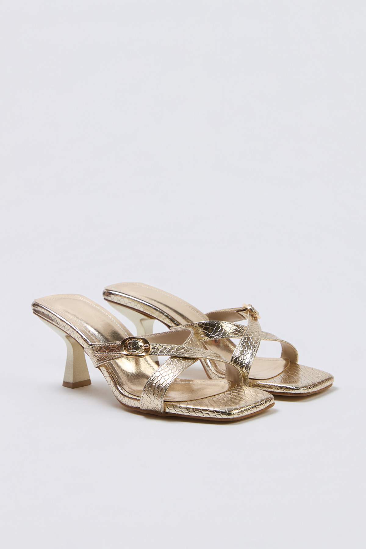 TRENDYOL SHOES Gold Gold Buckle Square Toe Damen-Hausschuhe mit 7 cm Absatz T...