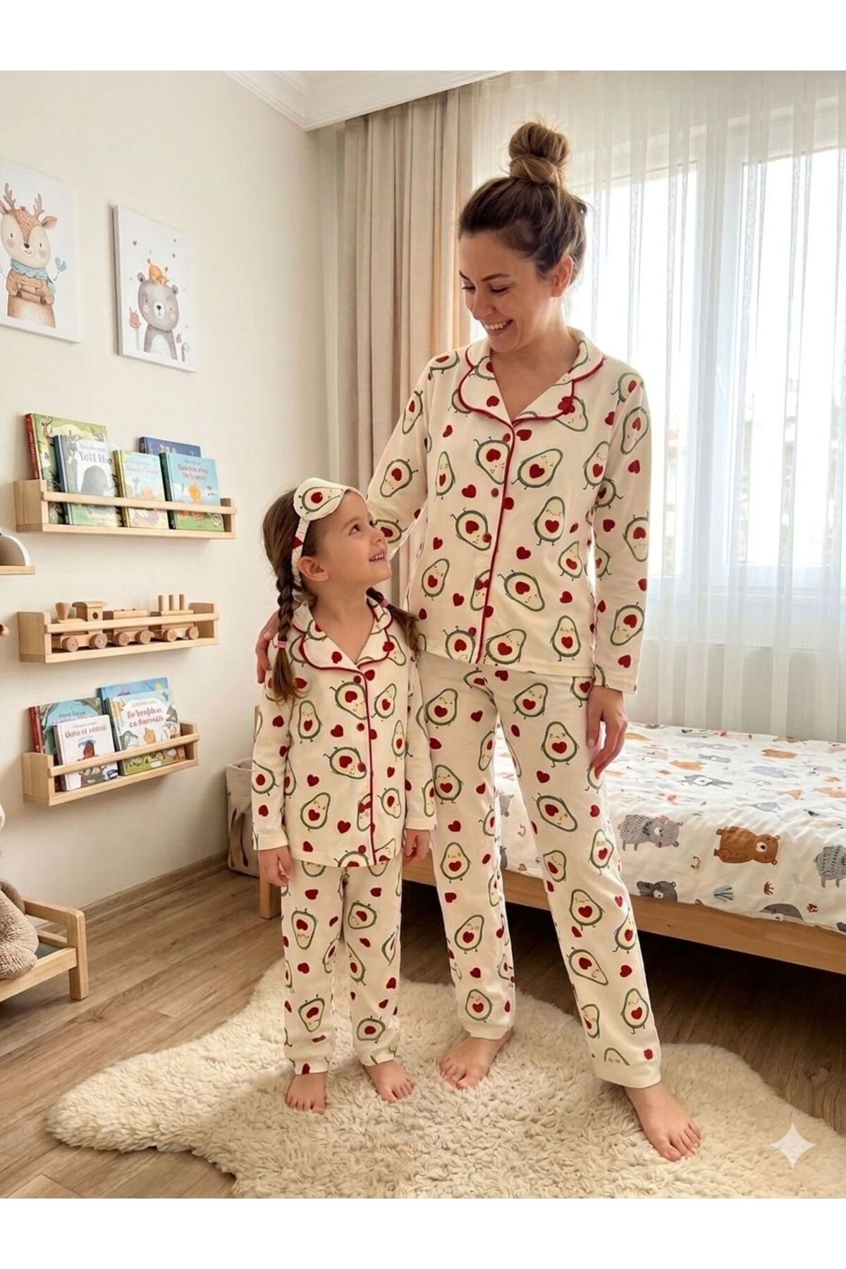 ALİŞ KİDS Mother-Daughter Milan Fabric Cream Color Avocado Patterned Shirt Collar Buttoned Sleep Band Pajama Set