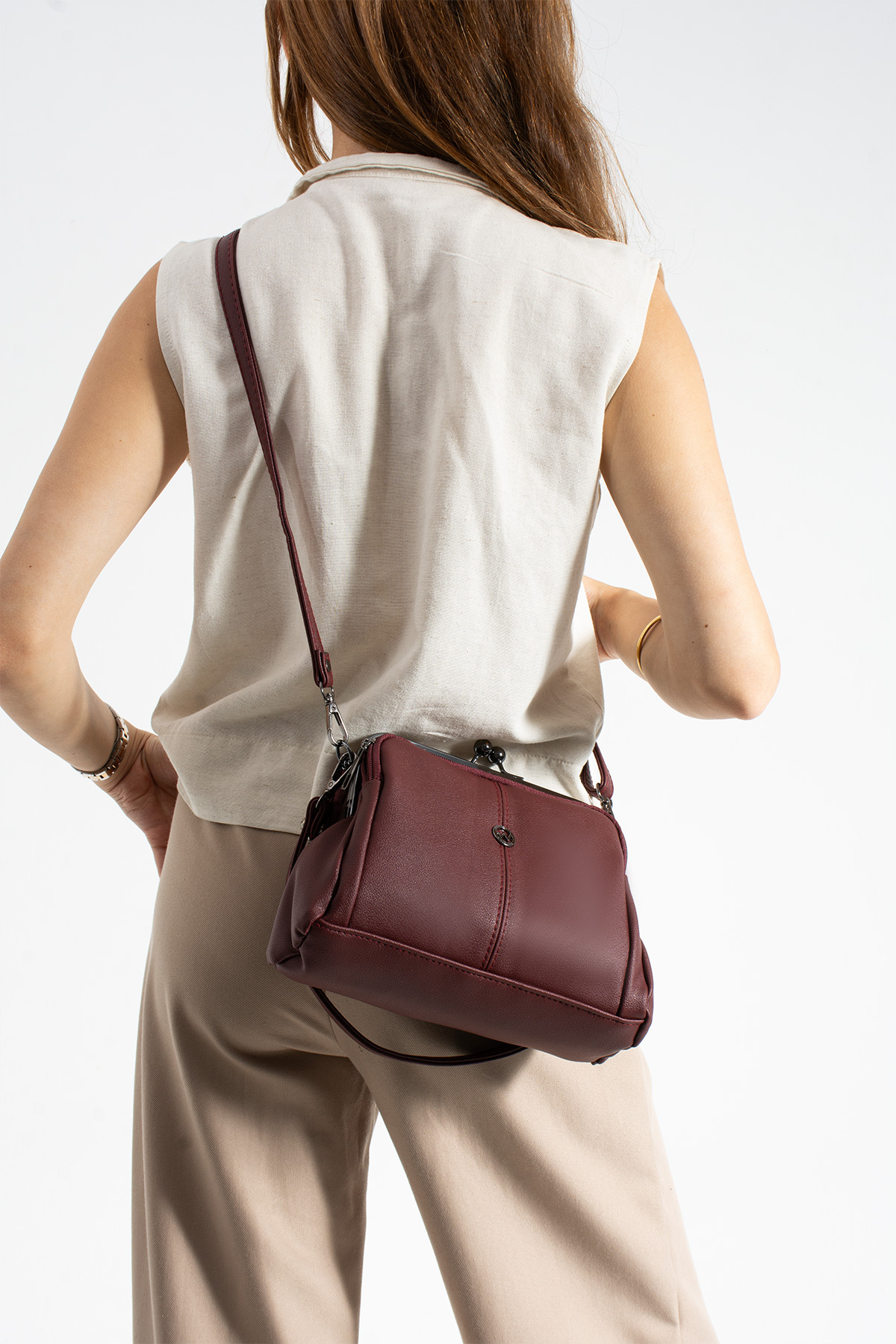 TN-206 SCHOLARSHIP WOMAN SHOULDER BAG CLIP-ON HANDBAG CROSSBODY BAG BURGUNDY