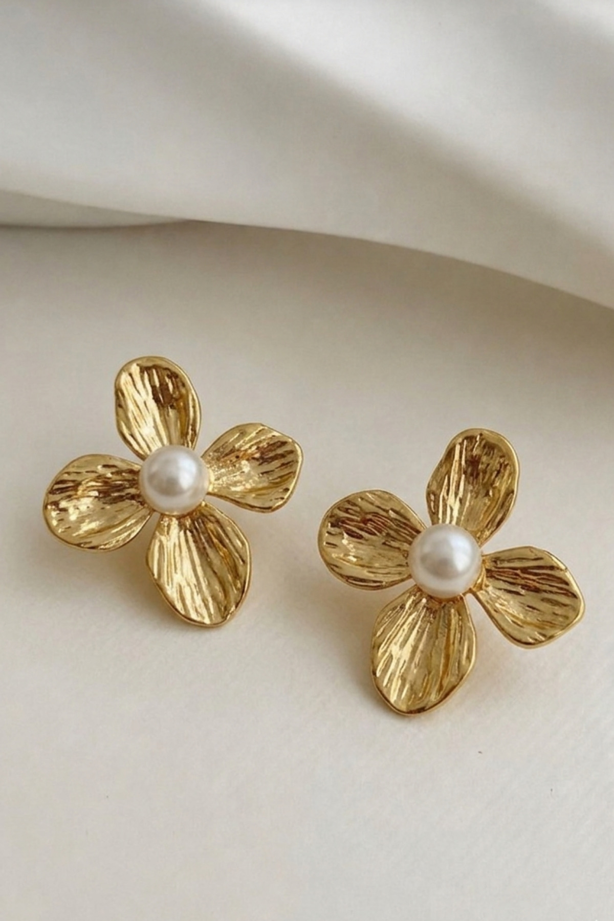 Pearl Flower Earrings Gold Plated