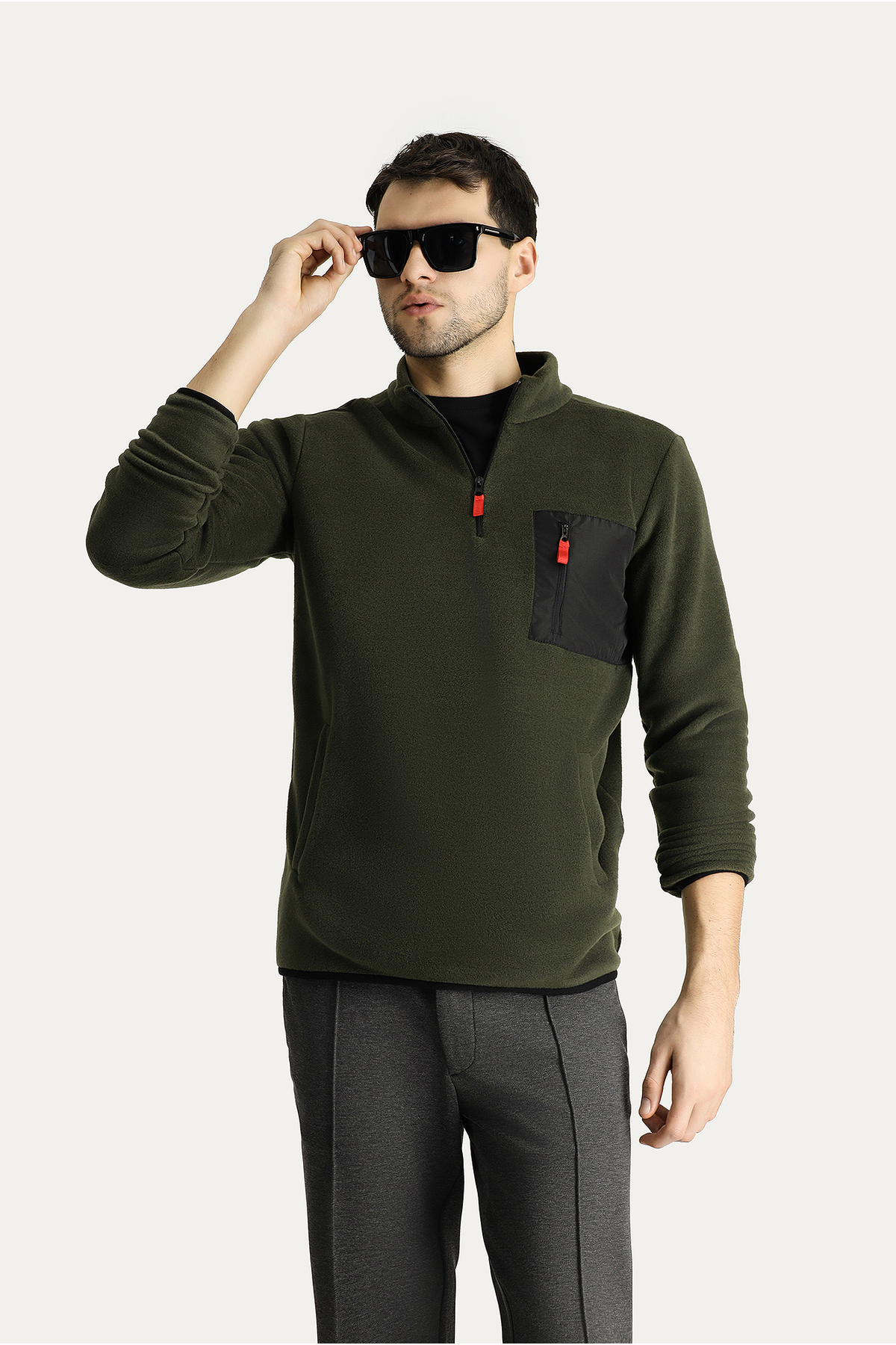 Kiğılı Dik Yaka Yarım Fermuarlı Soğuk Geçirmez Tüylenme Yapmayan Cep Detaylı Polar Sweatshirt görsel 2