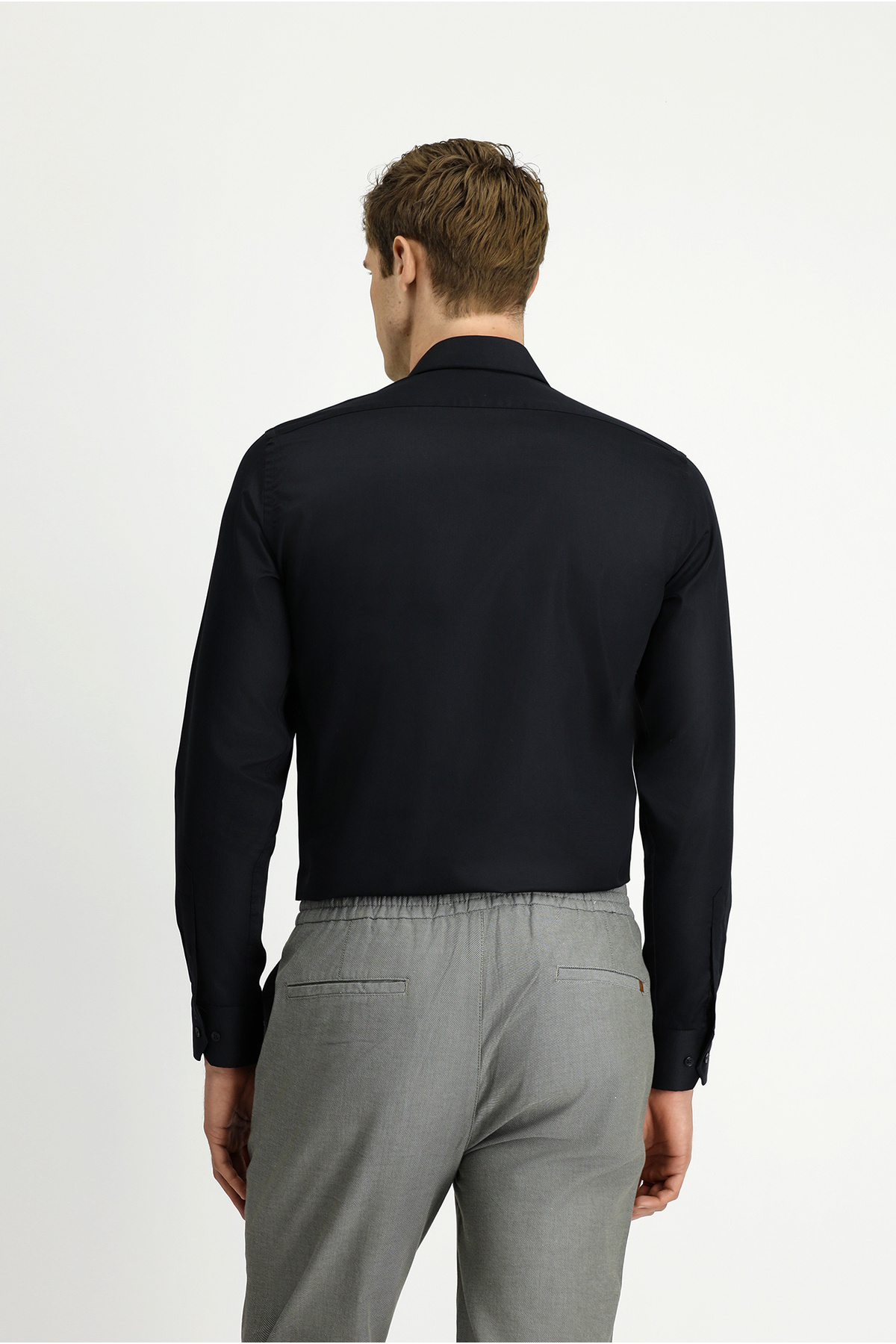 Uzun Kol Slim Fit Dar Kesim Non Iron Klasik Pamuklu Gömlek — سفید TYCUZB2R3N168873081029752 — تصویر 6 از 7
