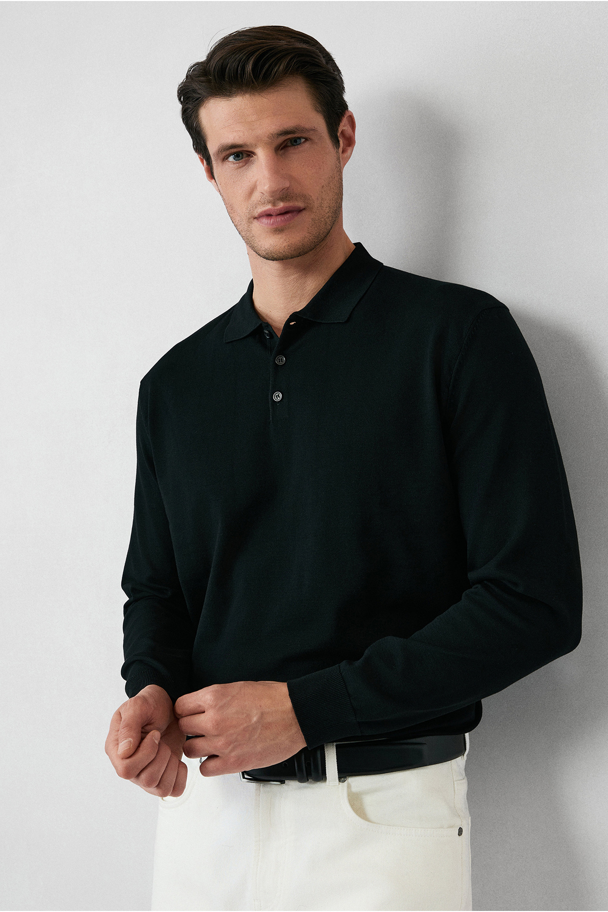 Kiğılı Regular Fit Düğmeli Polo Yaka Triko Kazak — مشکی KKBSD178DZ001