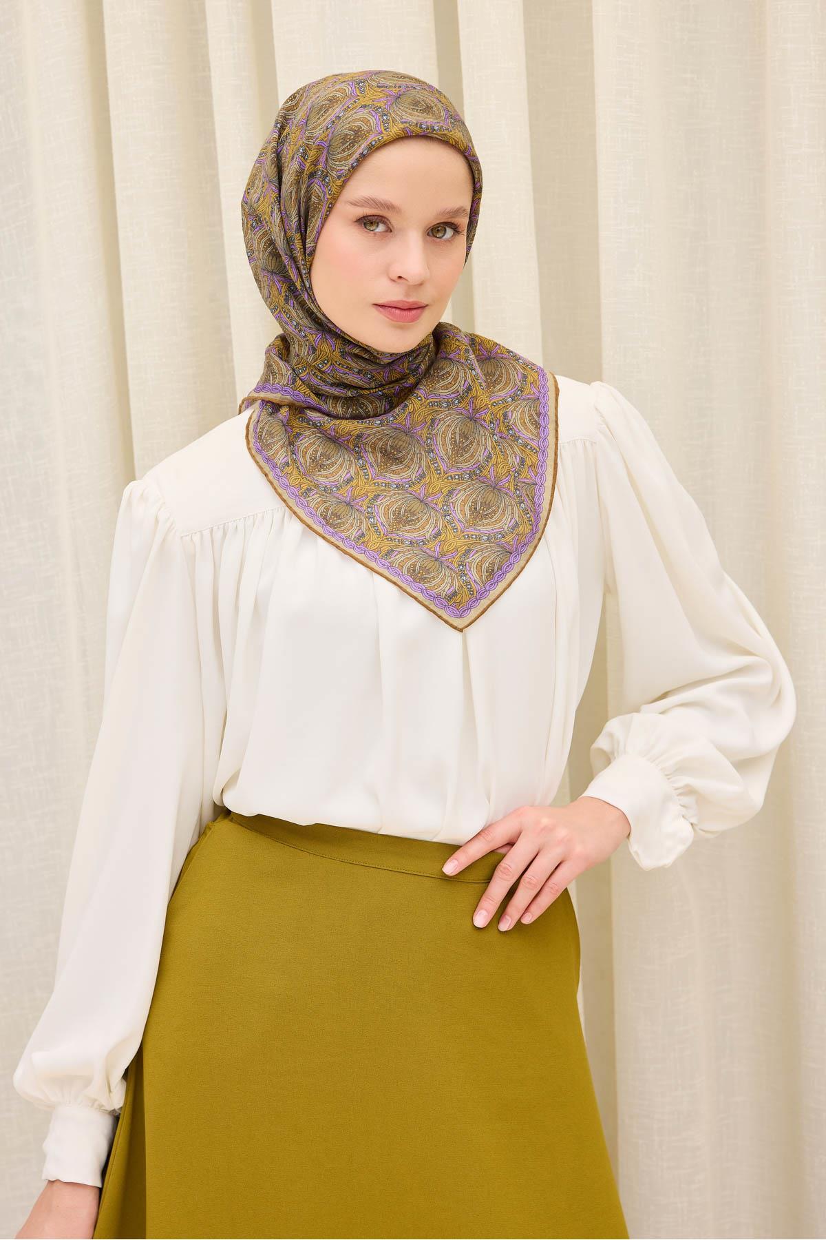 Monare Scarf Bud Mustard 90x90