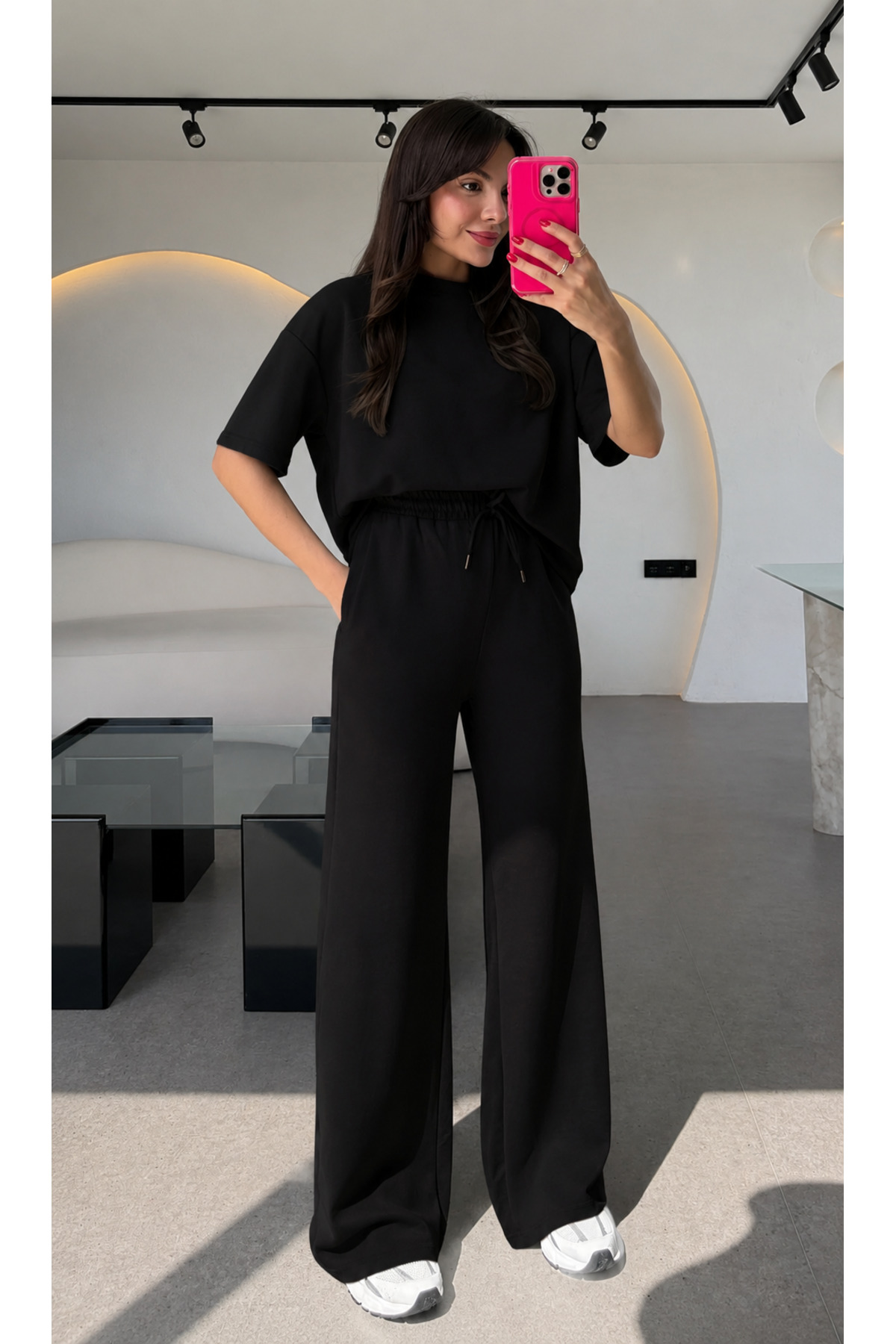 moda paketi Crni set od modalne majice kratkih rukava s okruglim izrezom i op...
