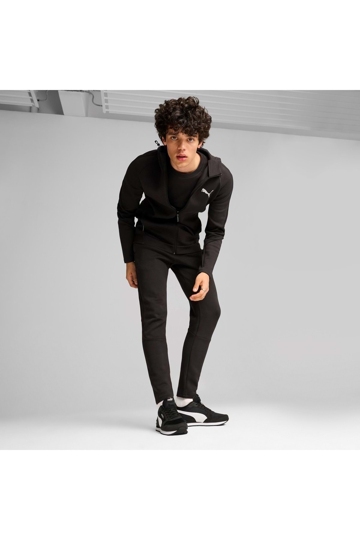کفش ورزشی مش St Runner V4 مدل 399666 unisex سیاه-سفید